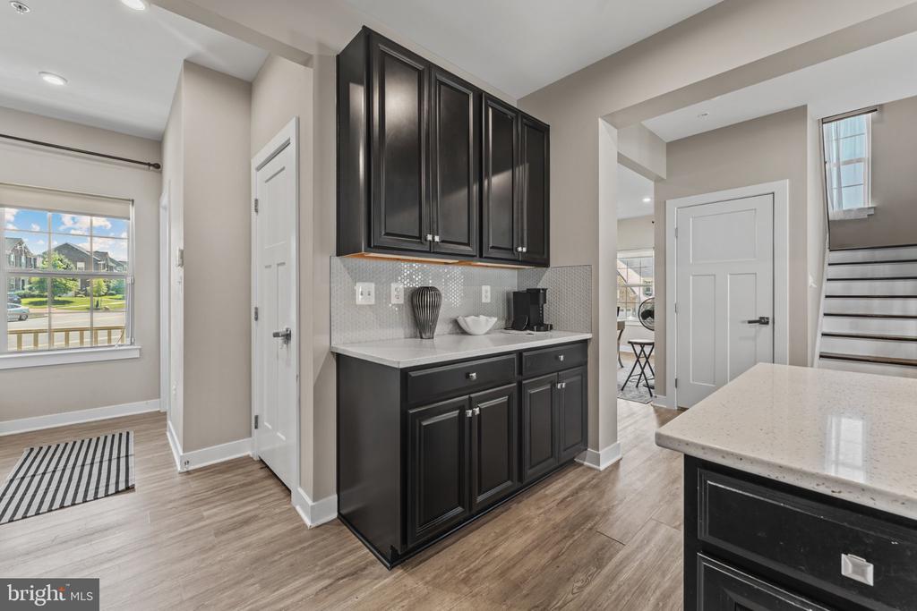 10127 DRESSAGE DRIVE