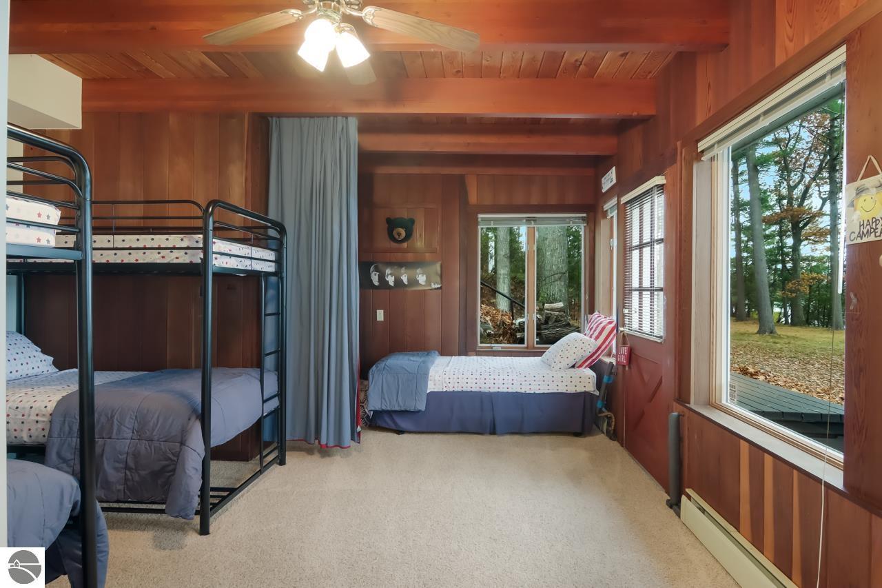 6660 SE Torch Lake Drive