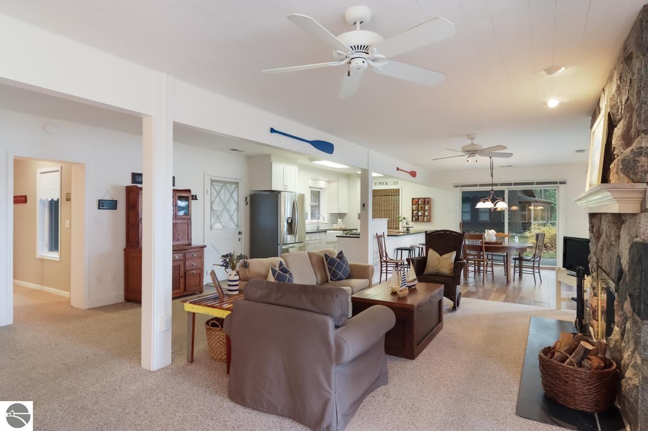 6660 SE Torch Lake Drive