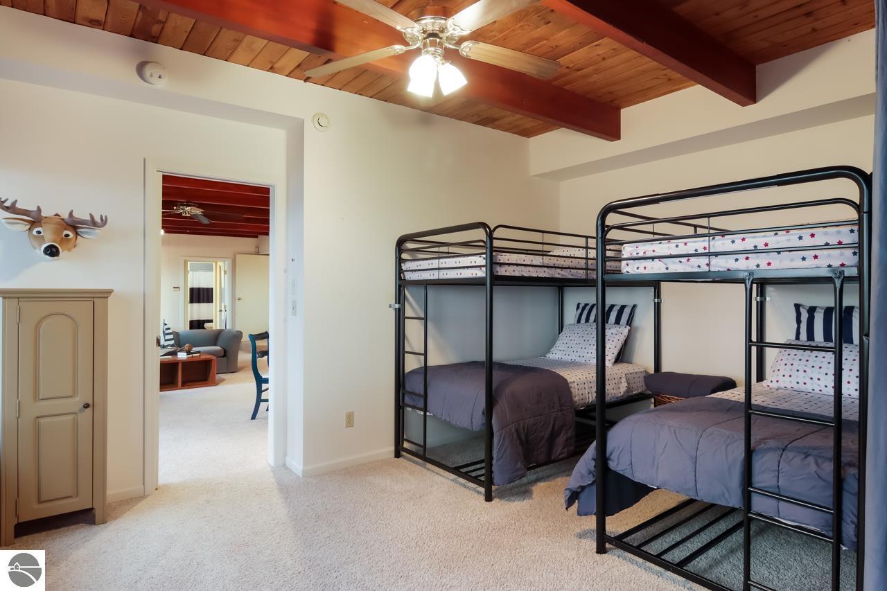 6660 SE Torch Lake Drive