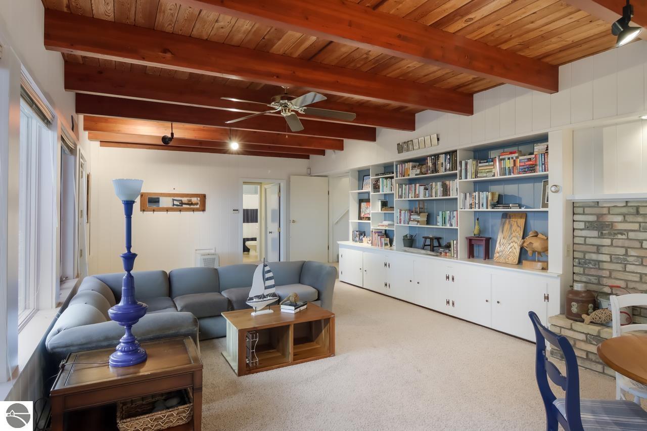 6660 SE Torch Lake Drive