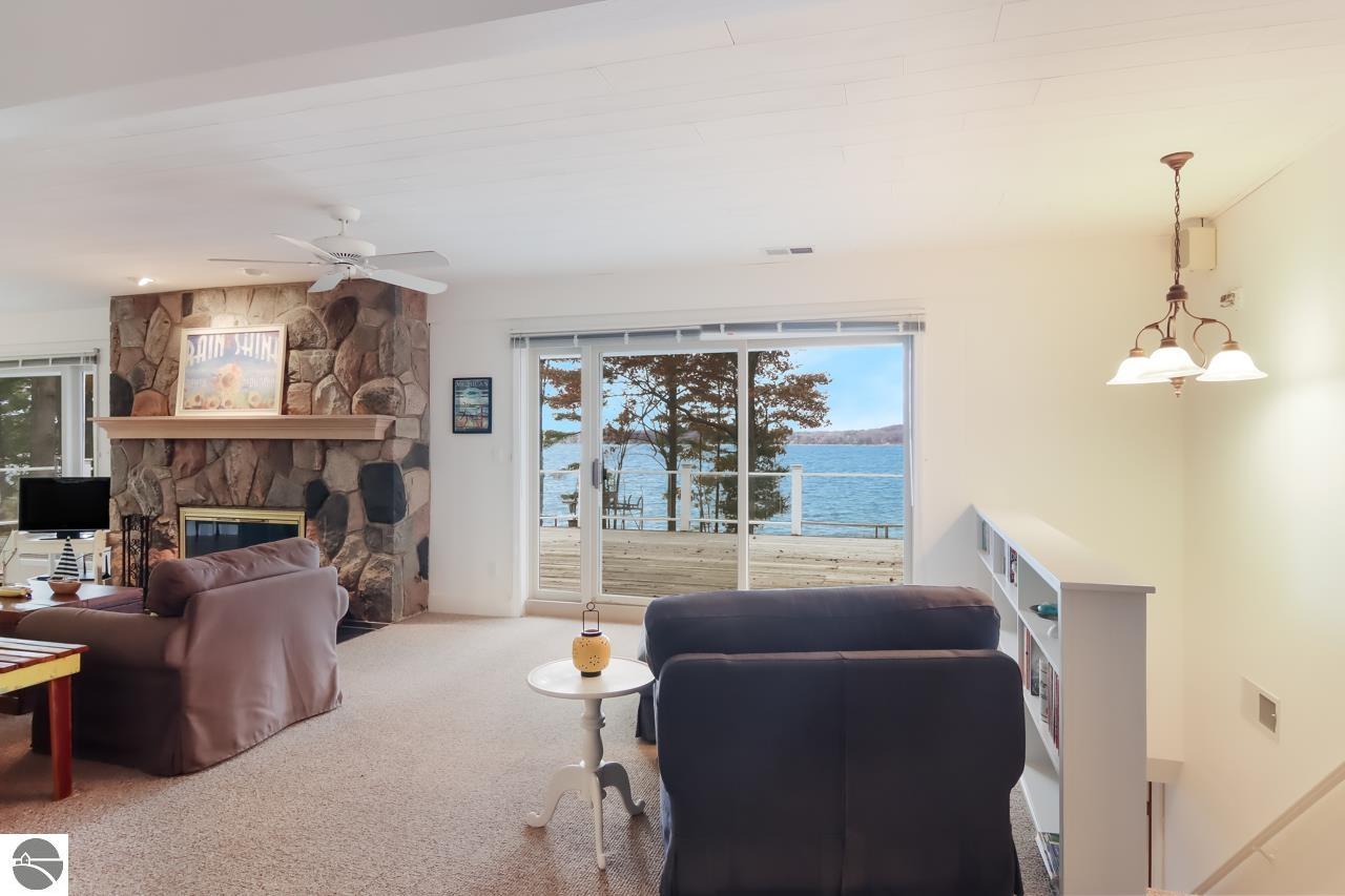 6660 SE Torch Lake Drive