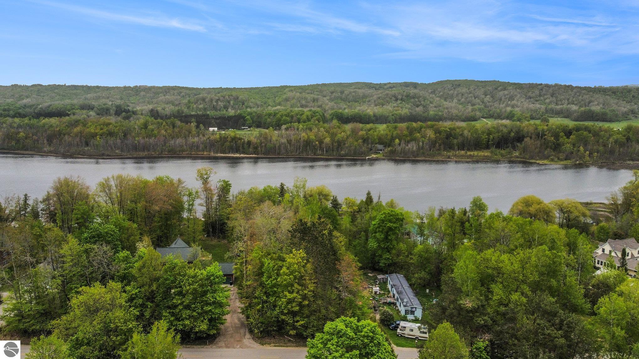 2342 Six Mile Lake Road