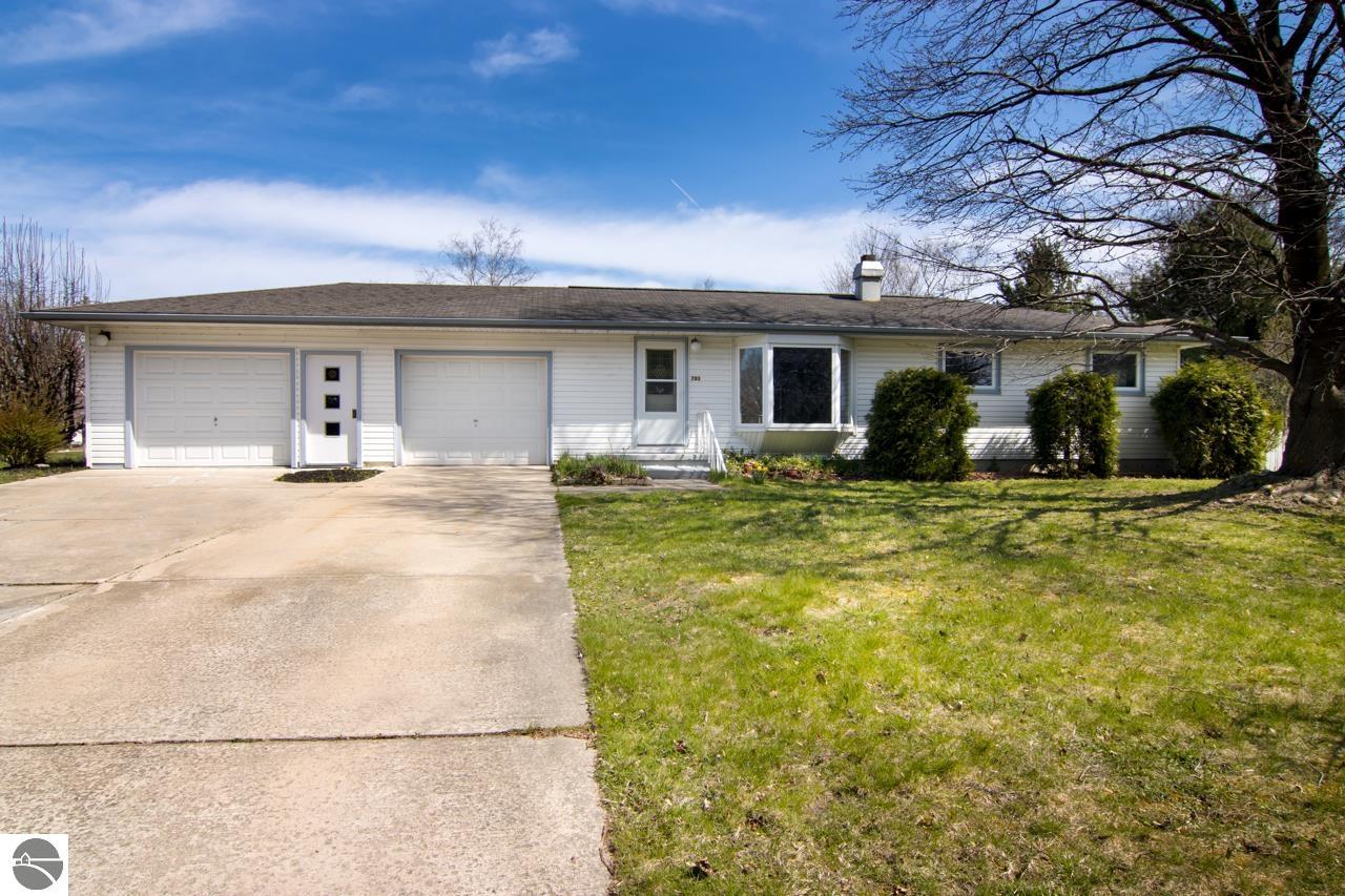 703 E Dixon Avenue