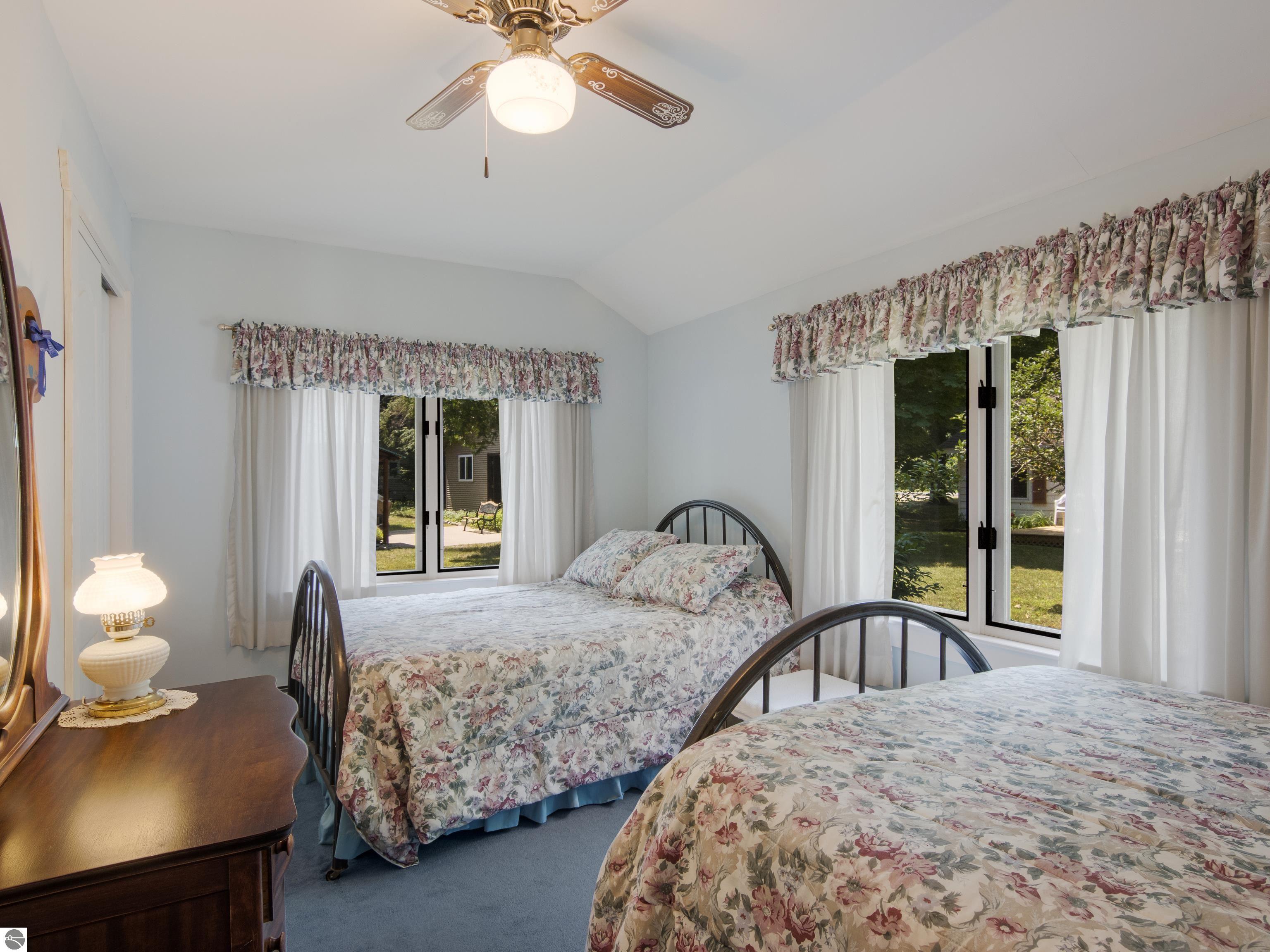 5711 Cottage Drive