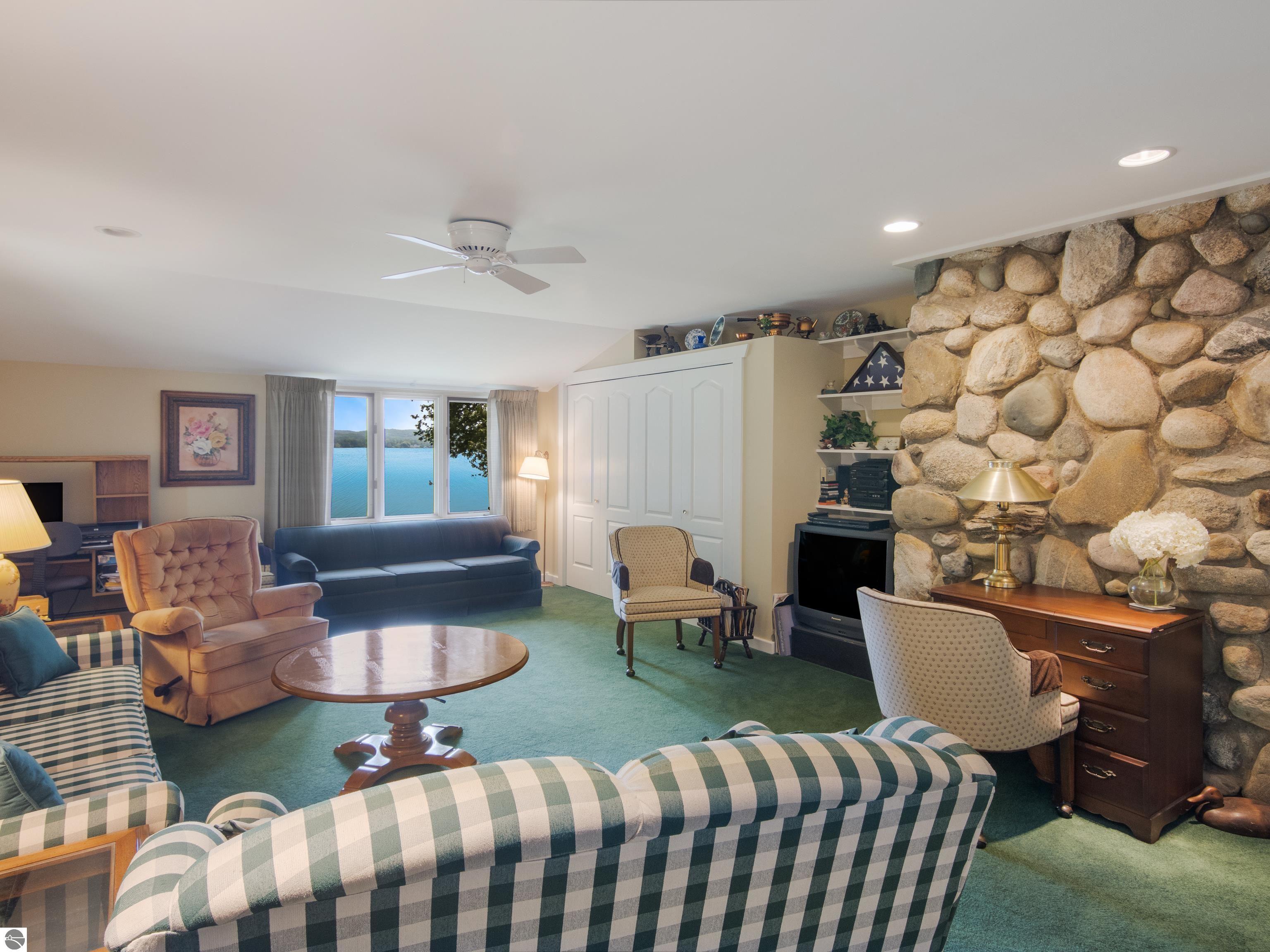 5711 Cottage Drive