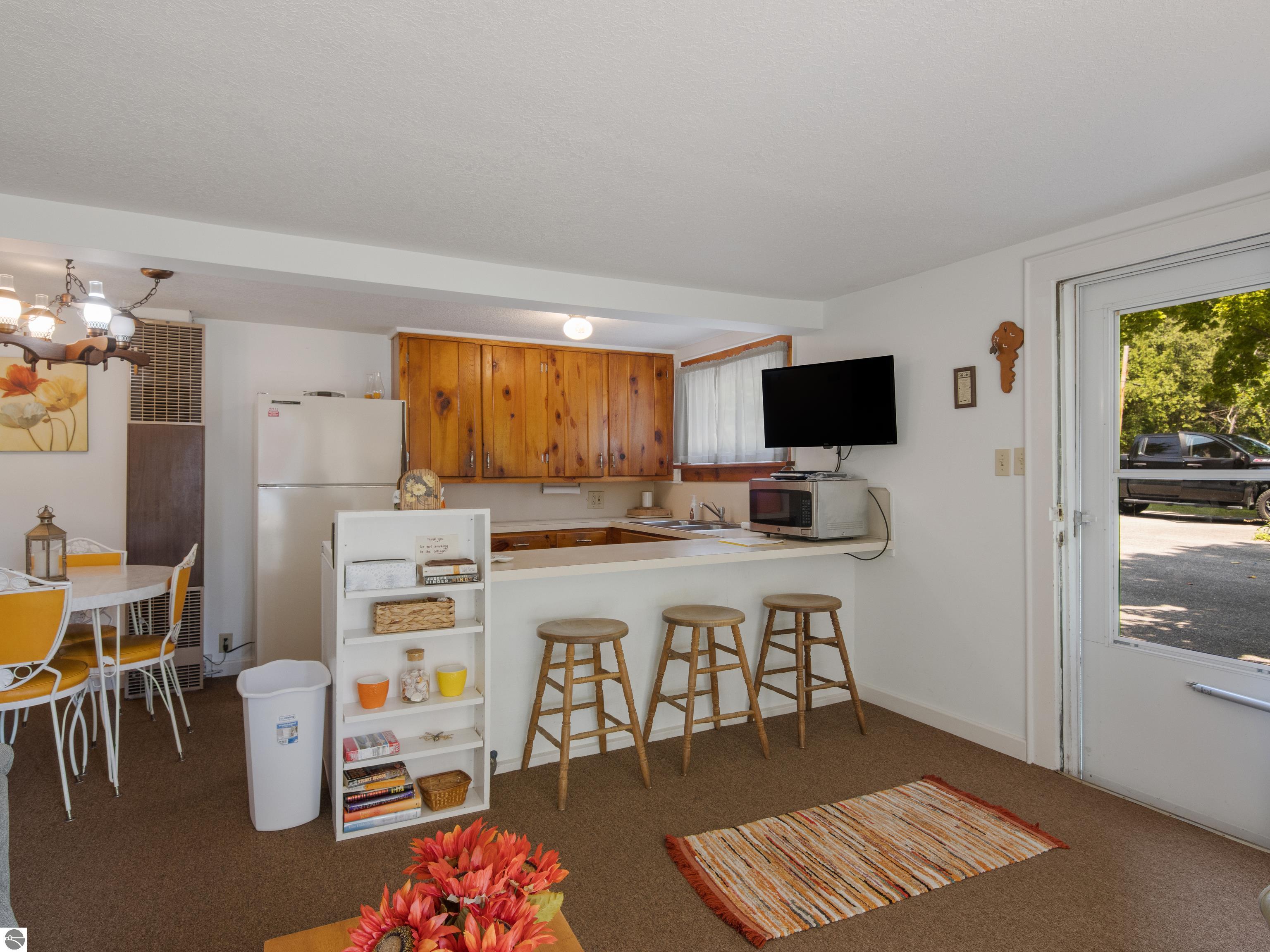 5711 Cottage Drive