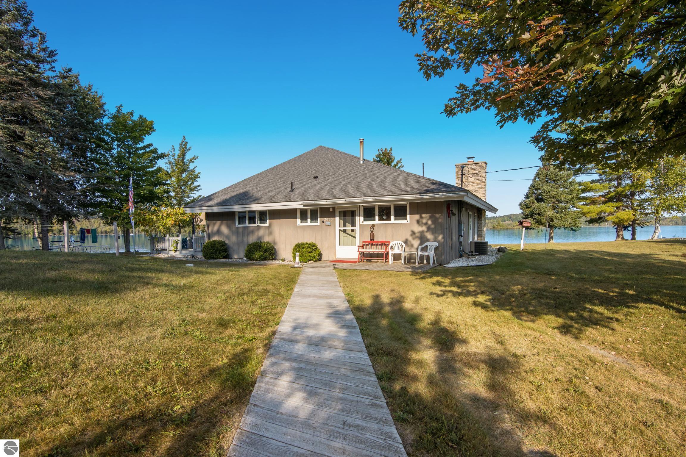 2080 Walleye Lane
