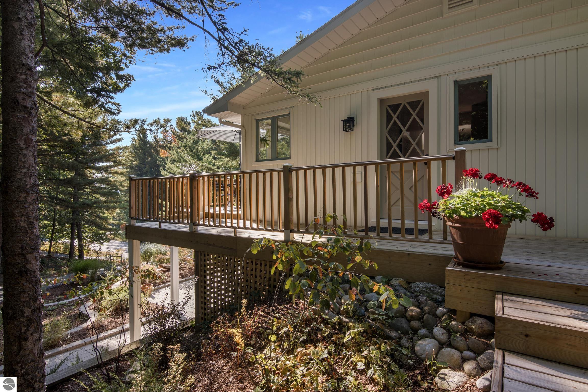 2177 E Timberlane Drive