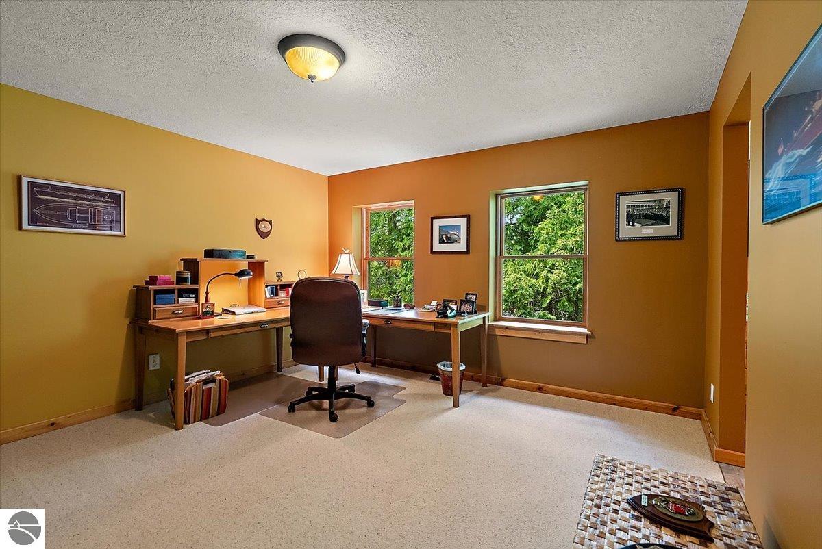 407 N Twin Pines Drive