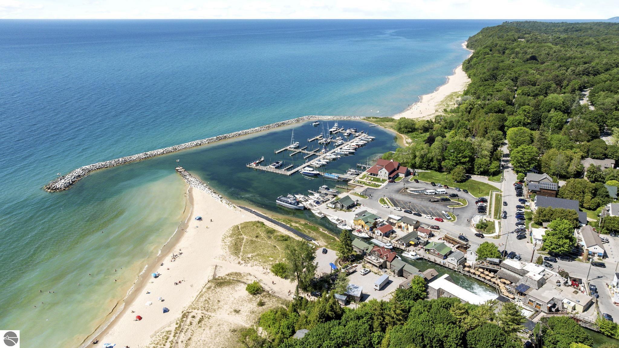 407 N Twin Pines Drive