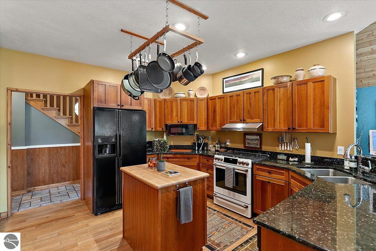 407 N Twin Pines Drive