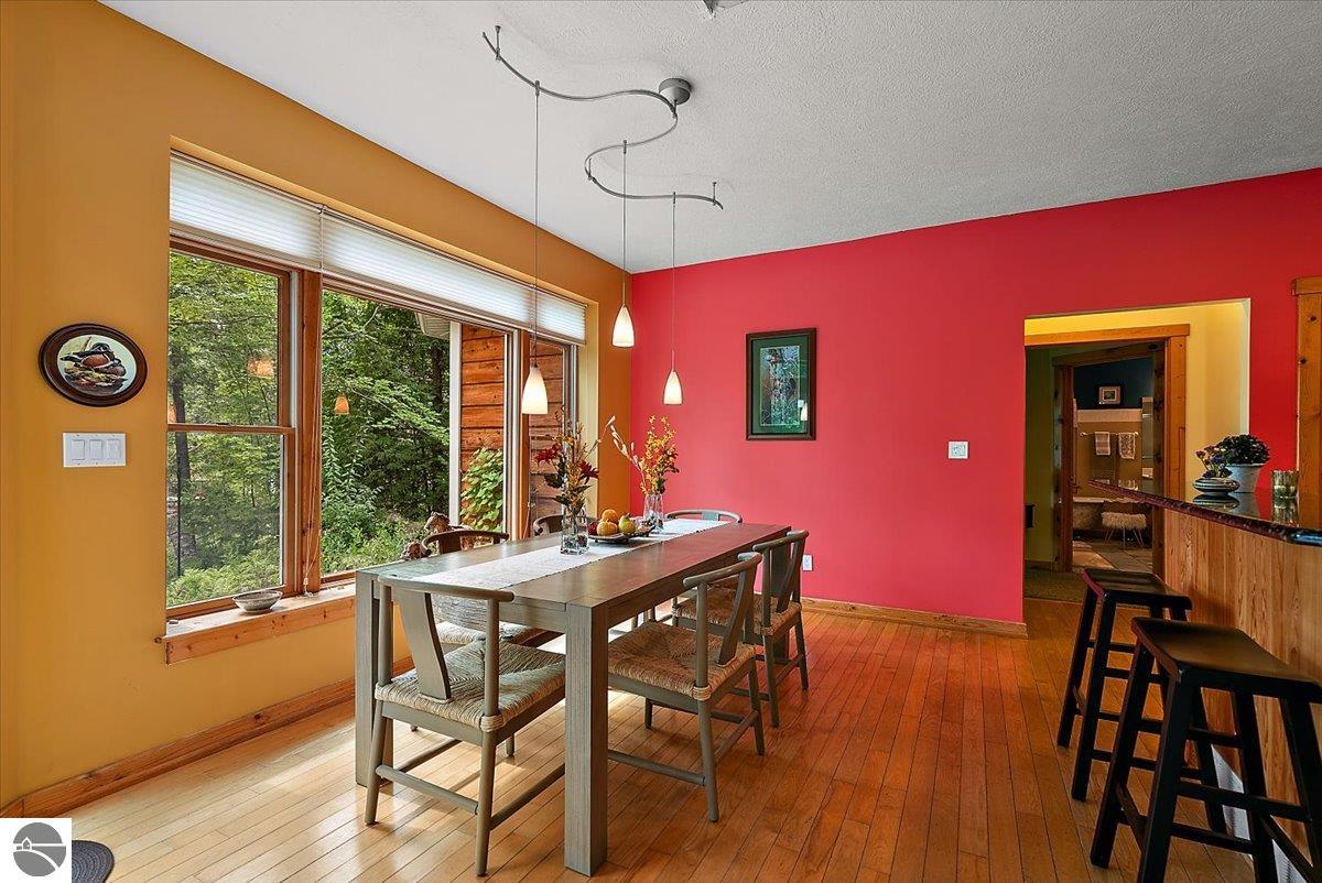 407 N Twin Pines Drive