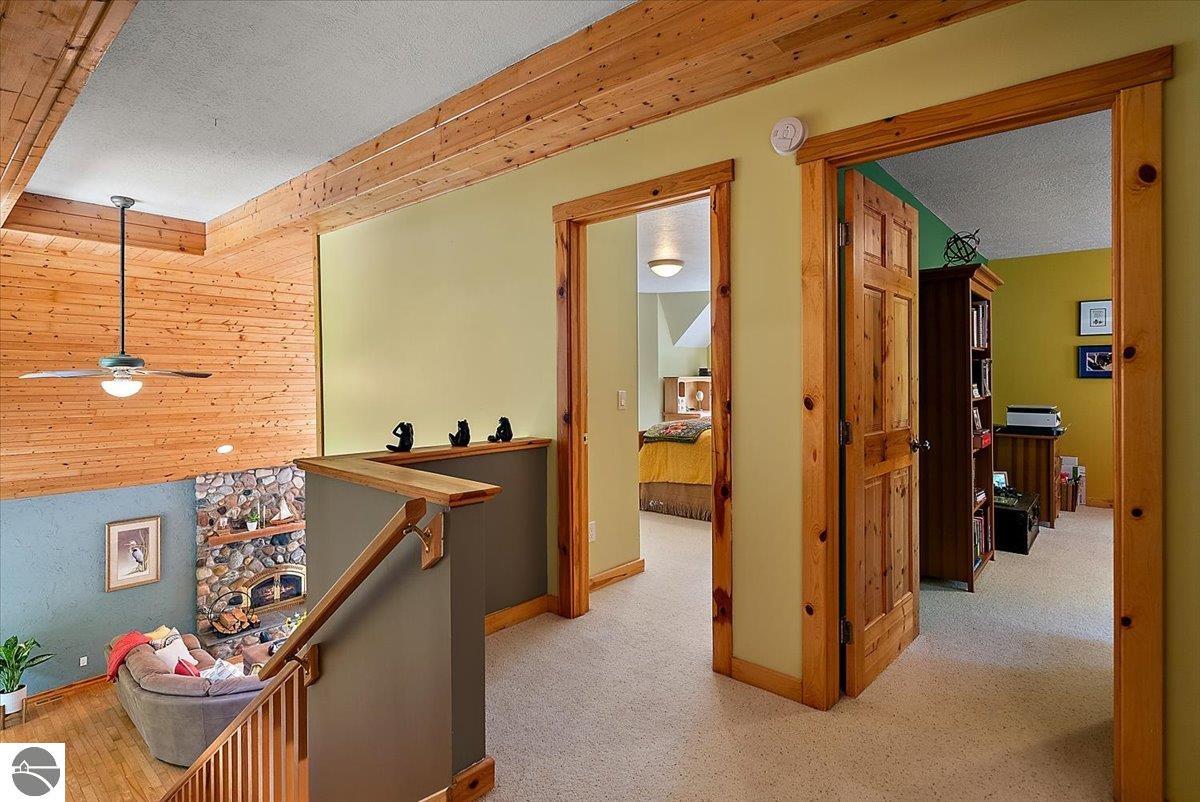 407 N Twin Pines Drive