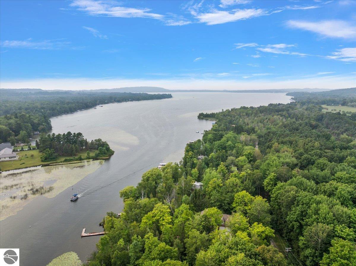 407 N Twin Pines Drive