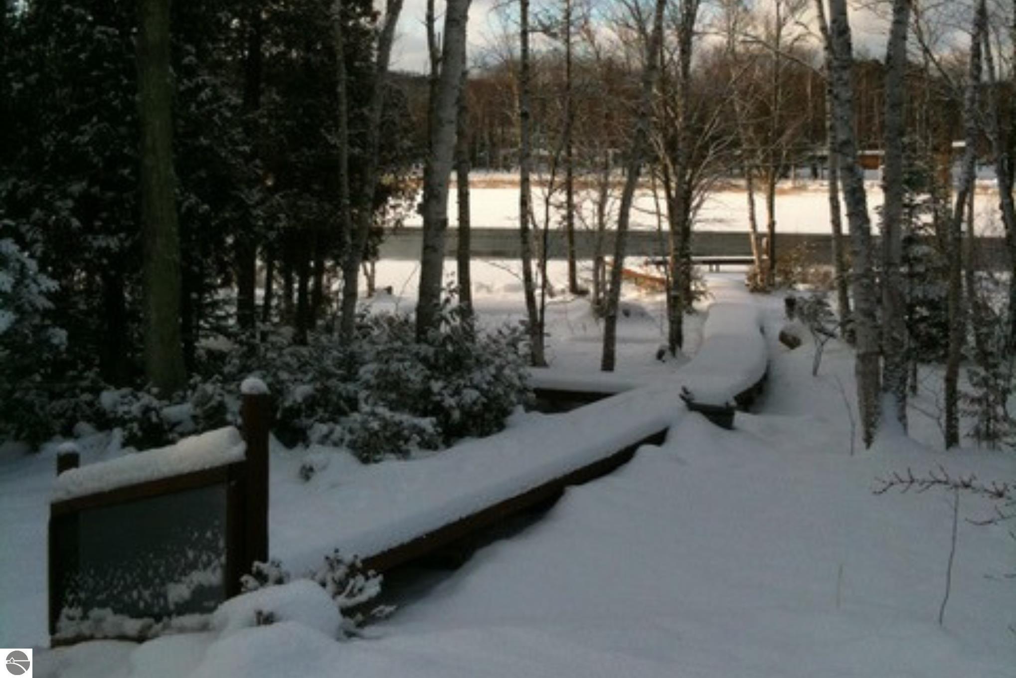 407 N Twin Pines Drive