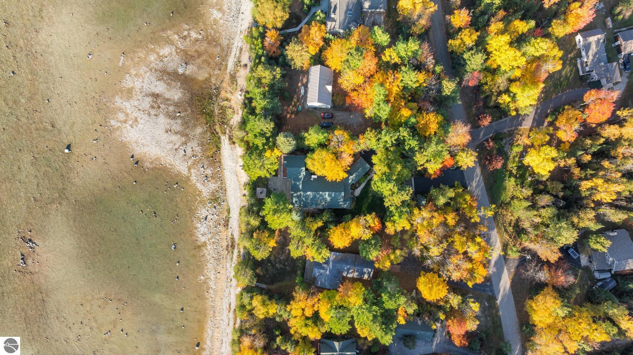 4903 Lake Shore Drive