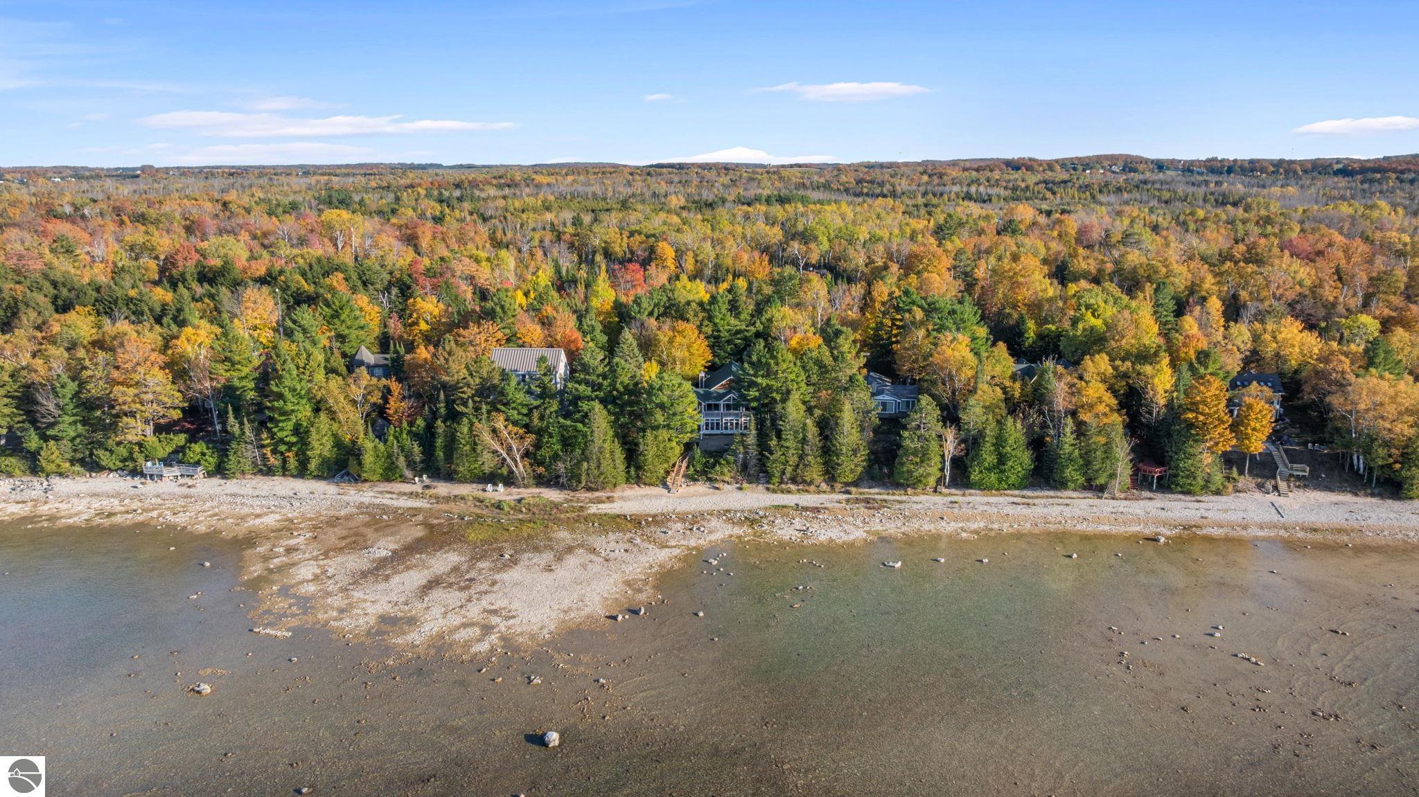 4903 Lake Shore Drive