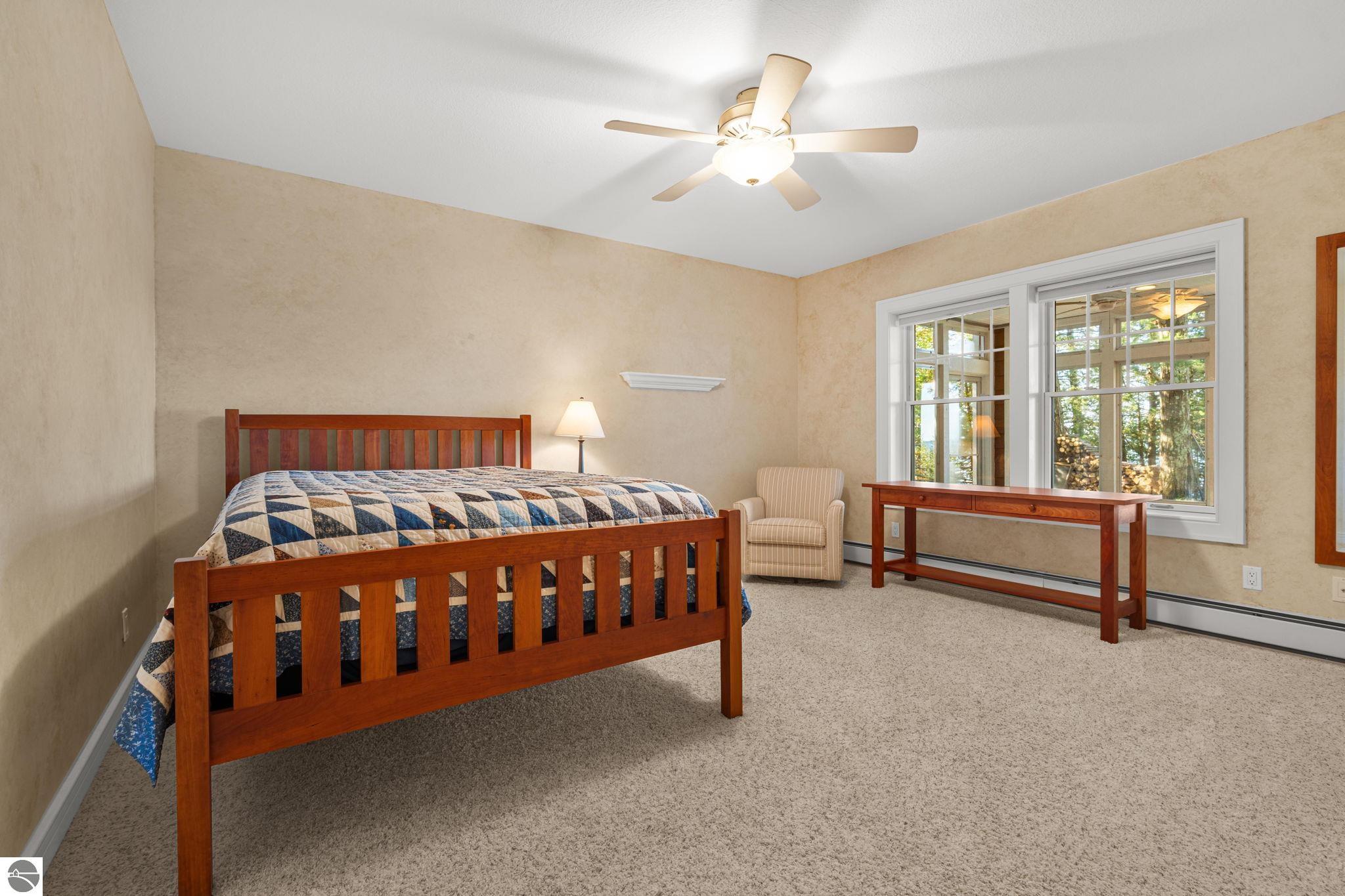 4903 Lake Shore Drive