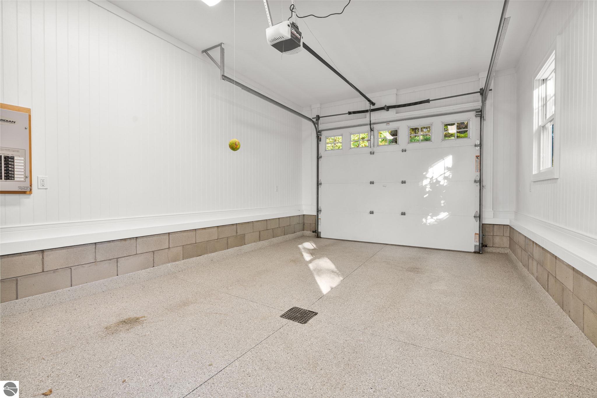 4903 Lake Shore Drive