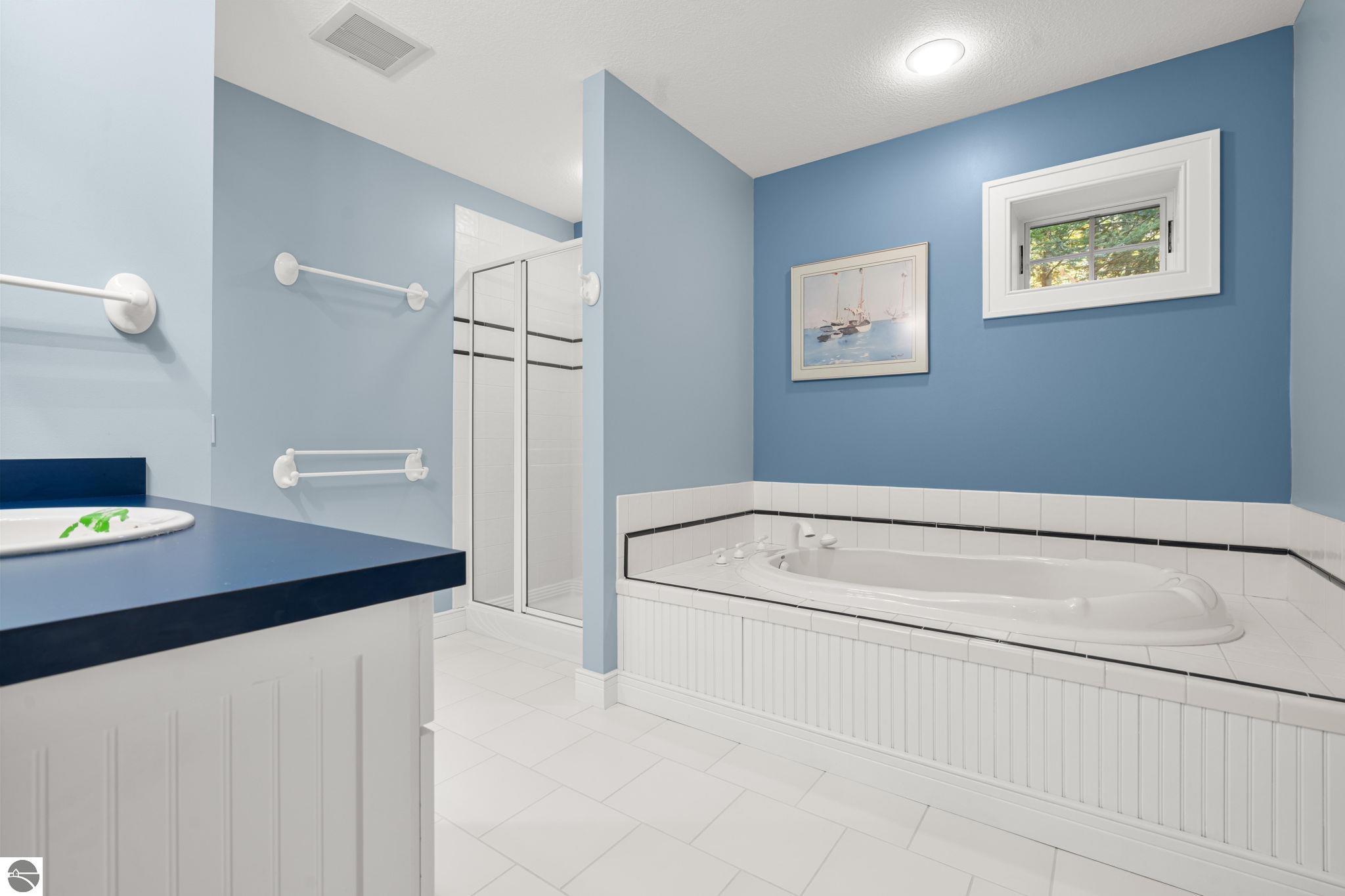 4903 Lake Shore Drive