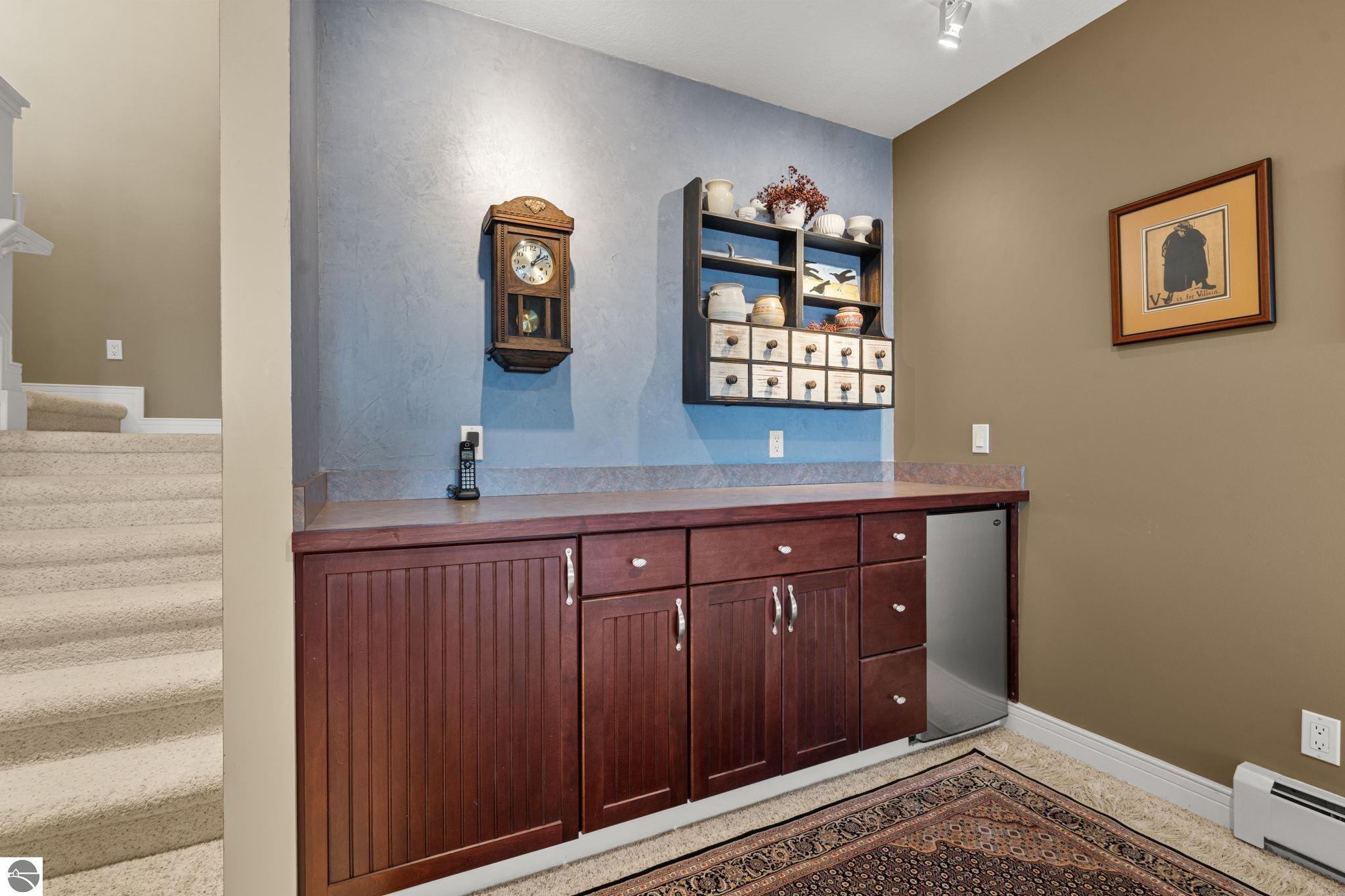 4903 Lake Shore Drive