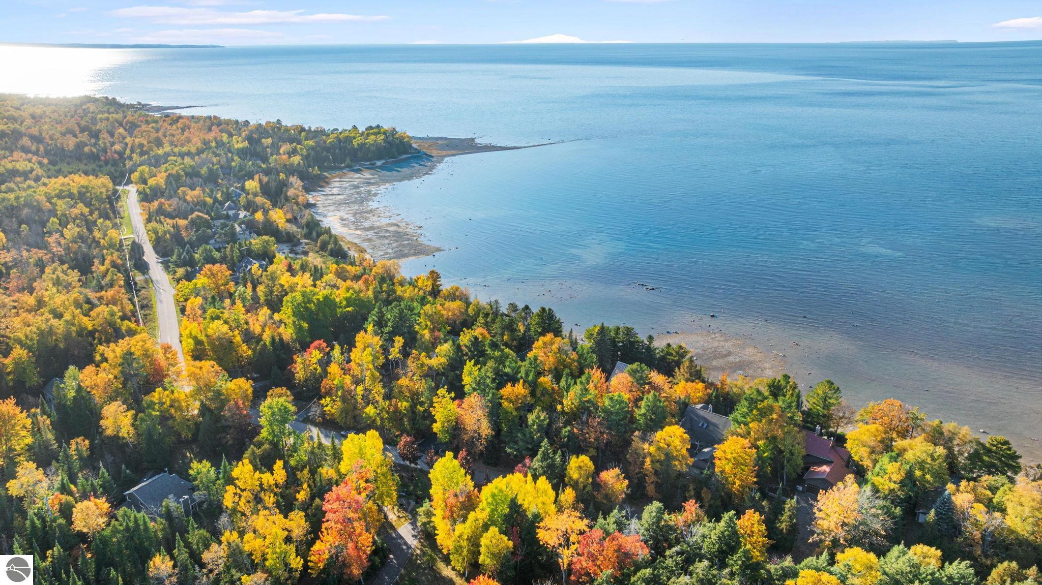 4903 Lake Shore Drive