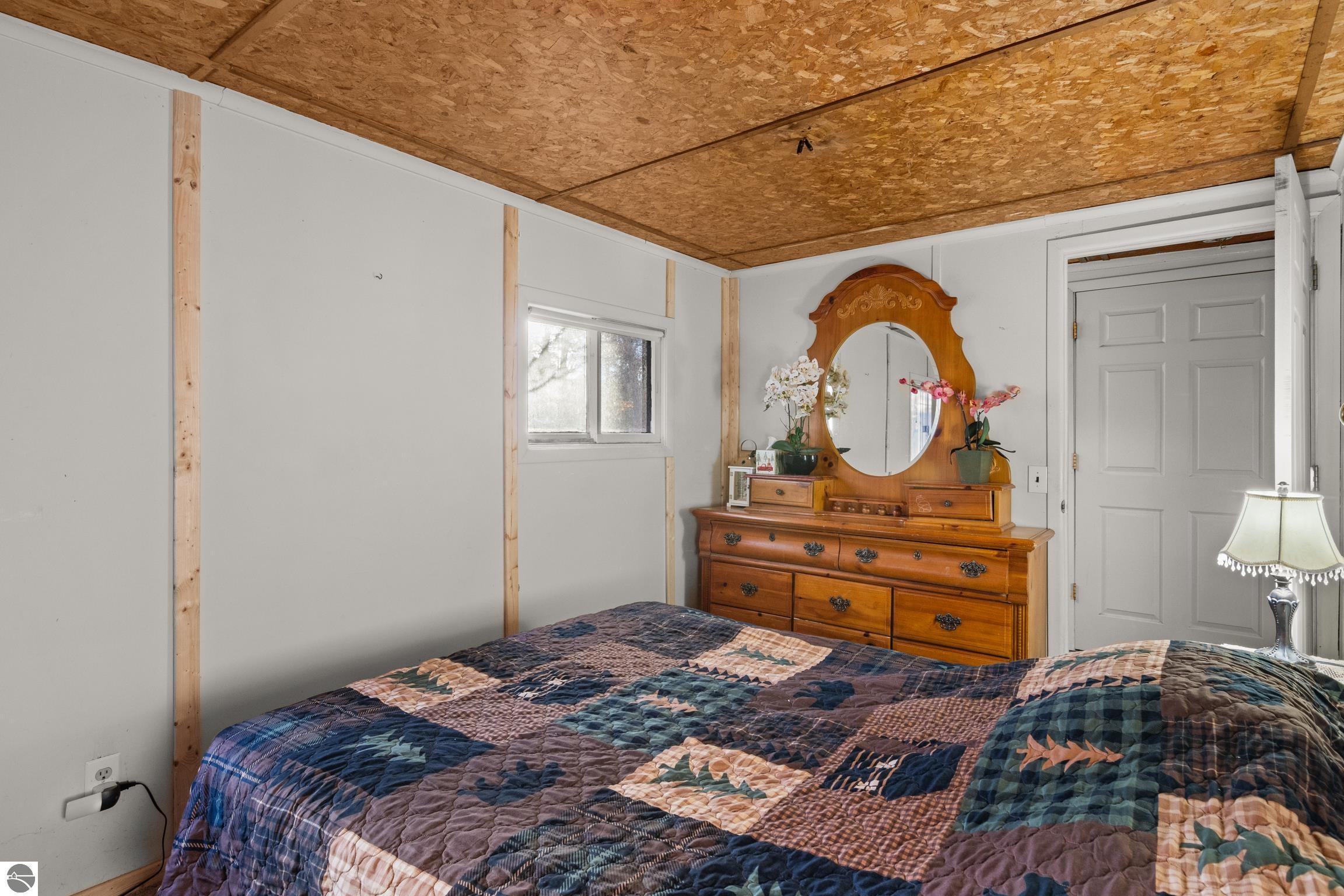 4411 Lakeview Trail