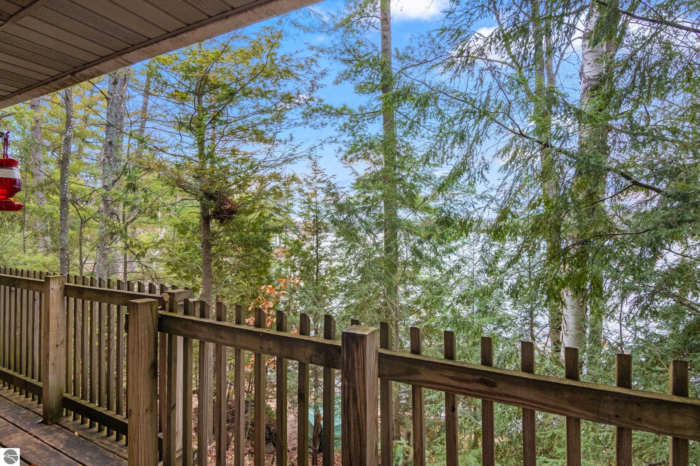 4411 Lakeview Trail
