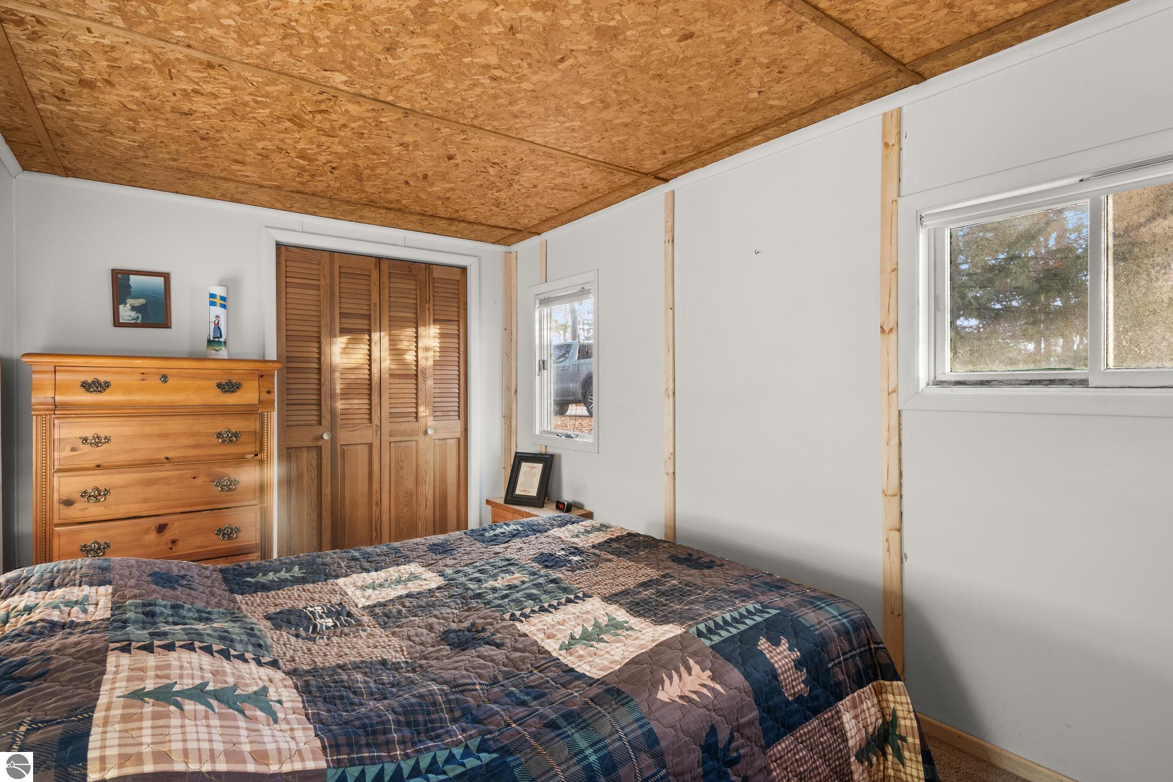 4411 Lakeview Trail