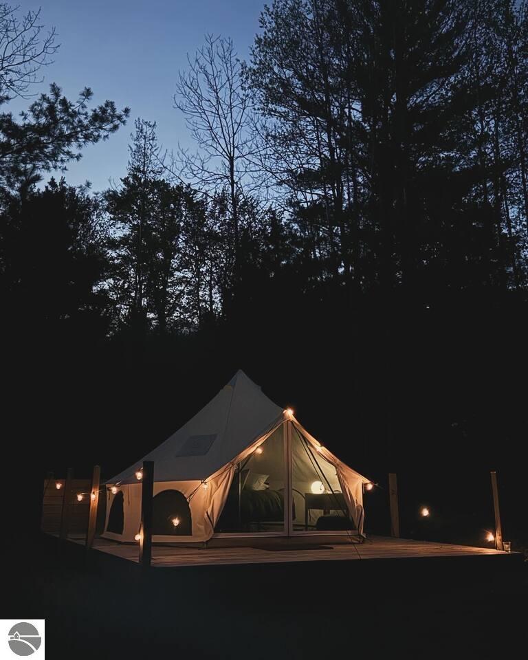 9289 E Eight Mile Road