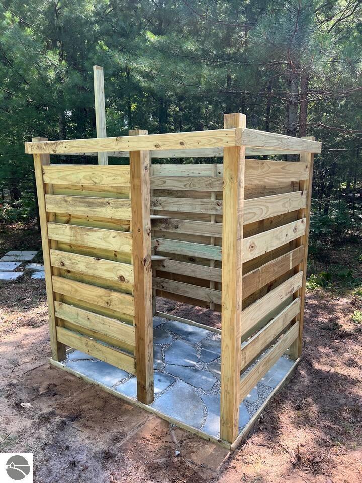 9289 E Eight Mile Road