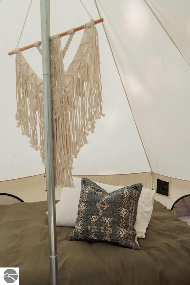 9289 E Eight Mile Road