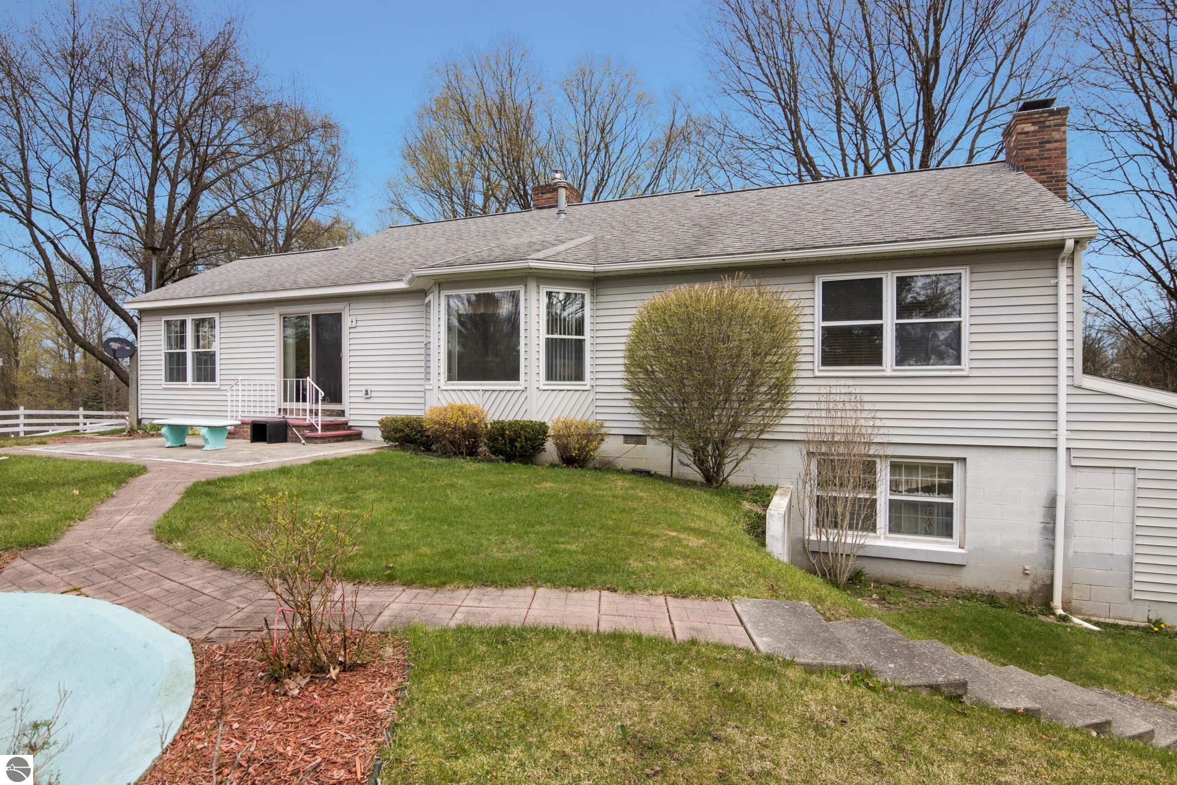 8124 Crisp Road