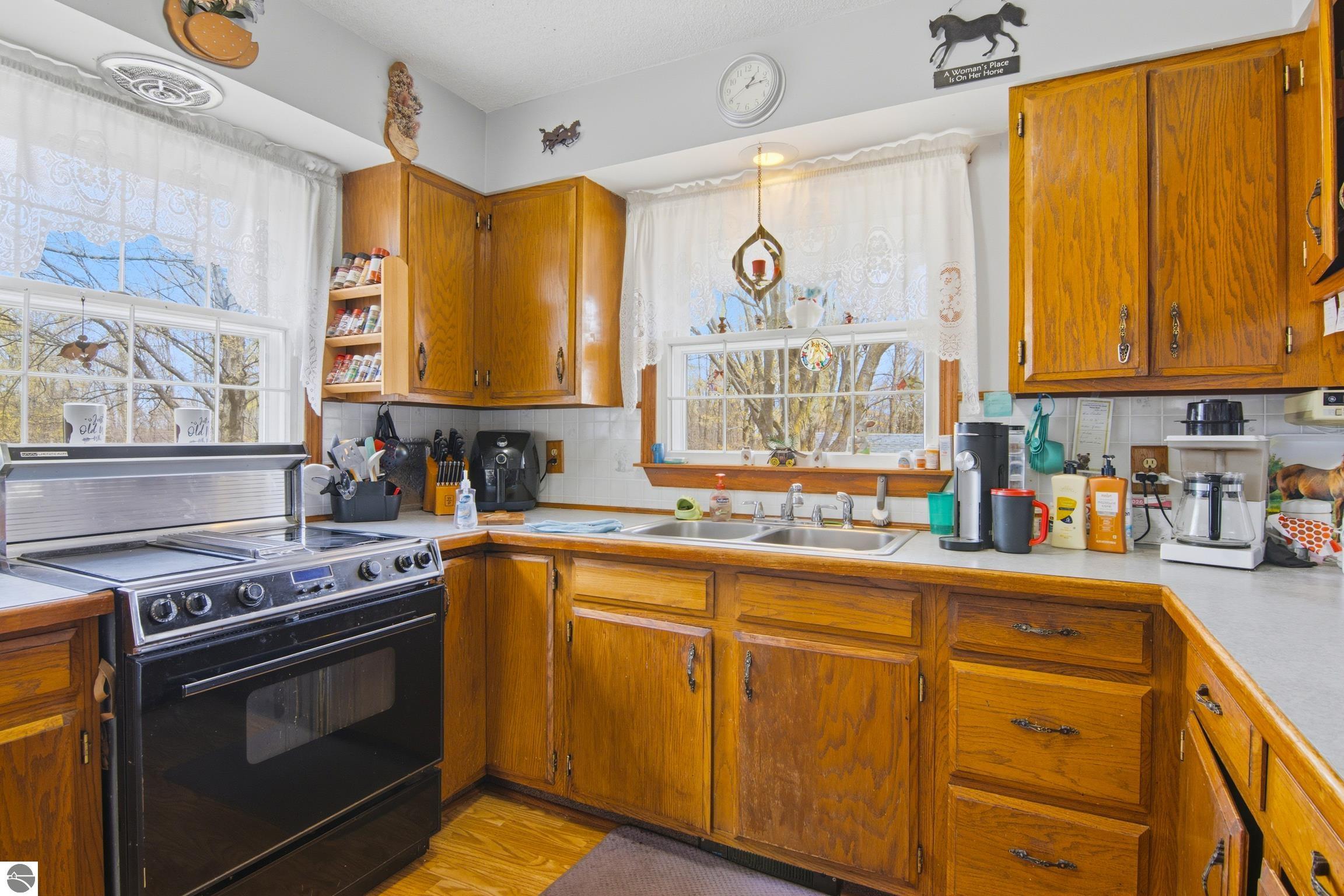 8124 Crisp Road