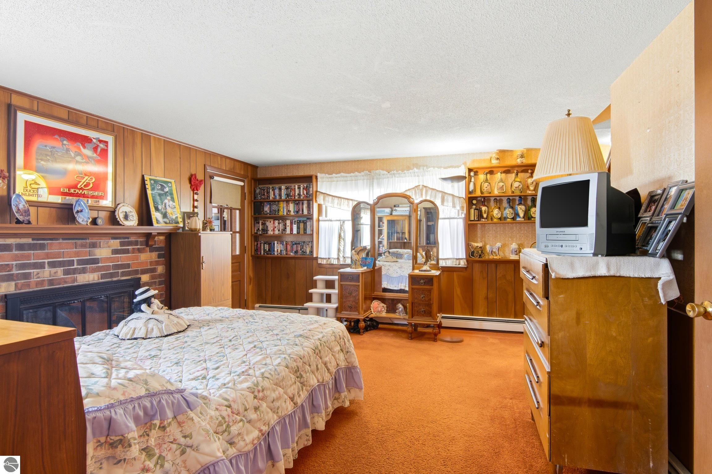 8124 Crisp Road