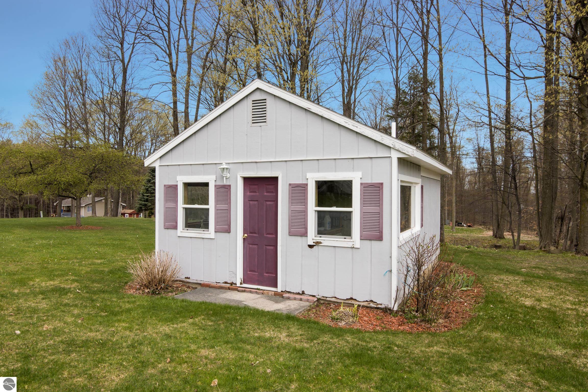 8124 Crisp Road