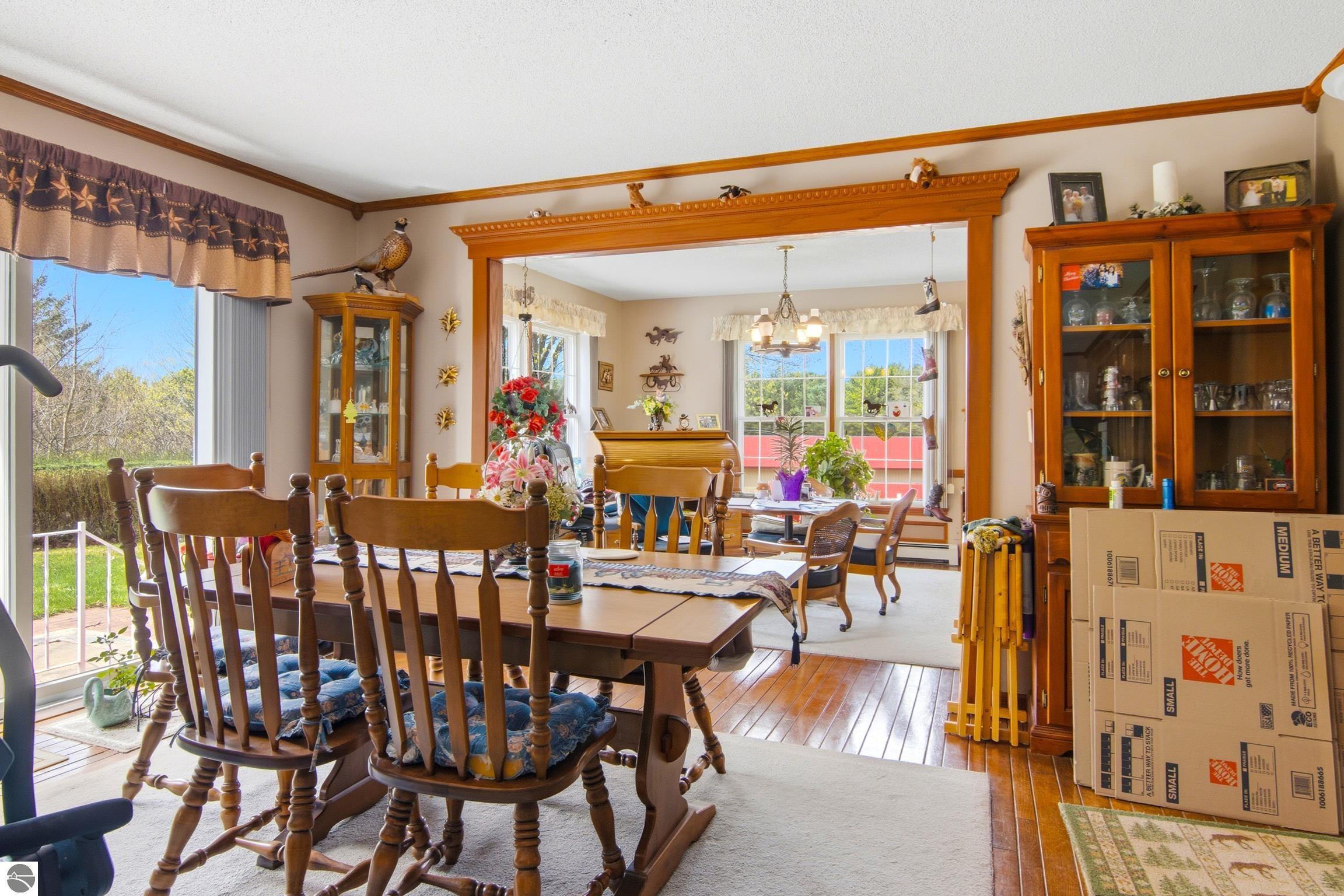 8124 Crisp Road