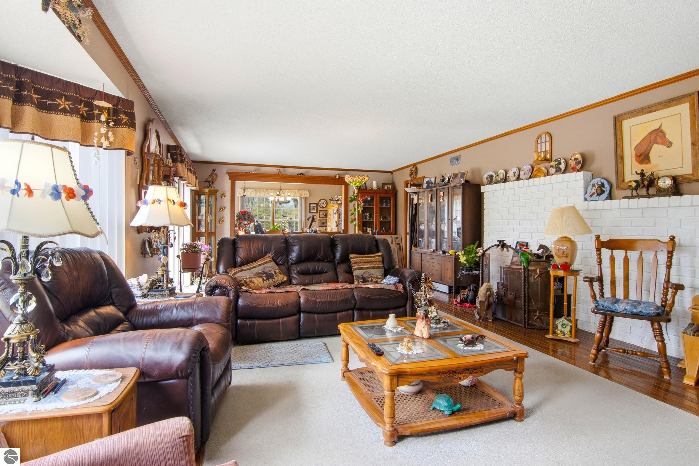 8124 Crisp Road
