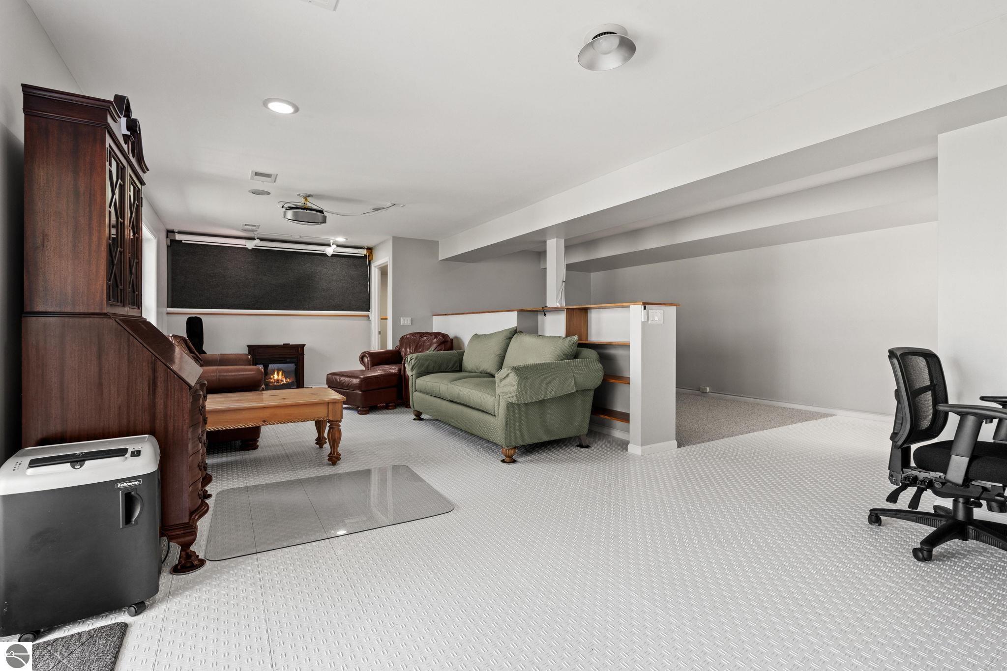 8673 Sun Bay Court