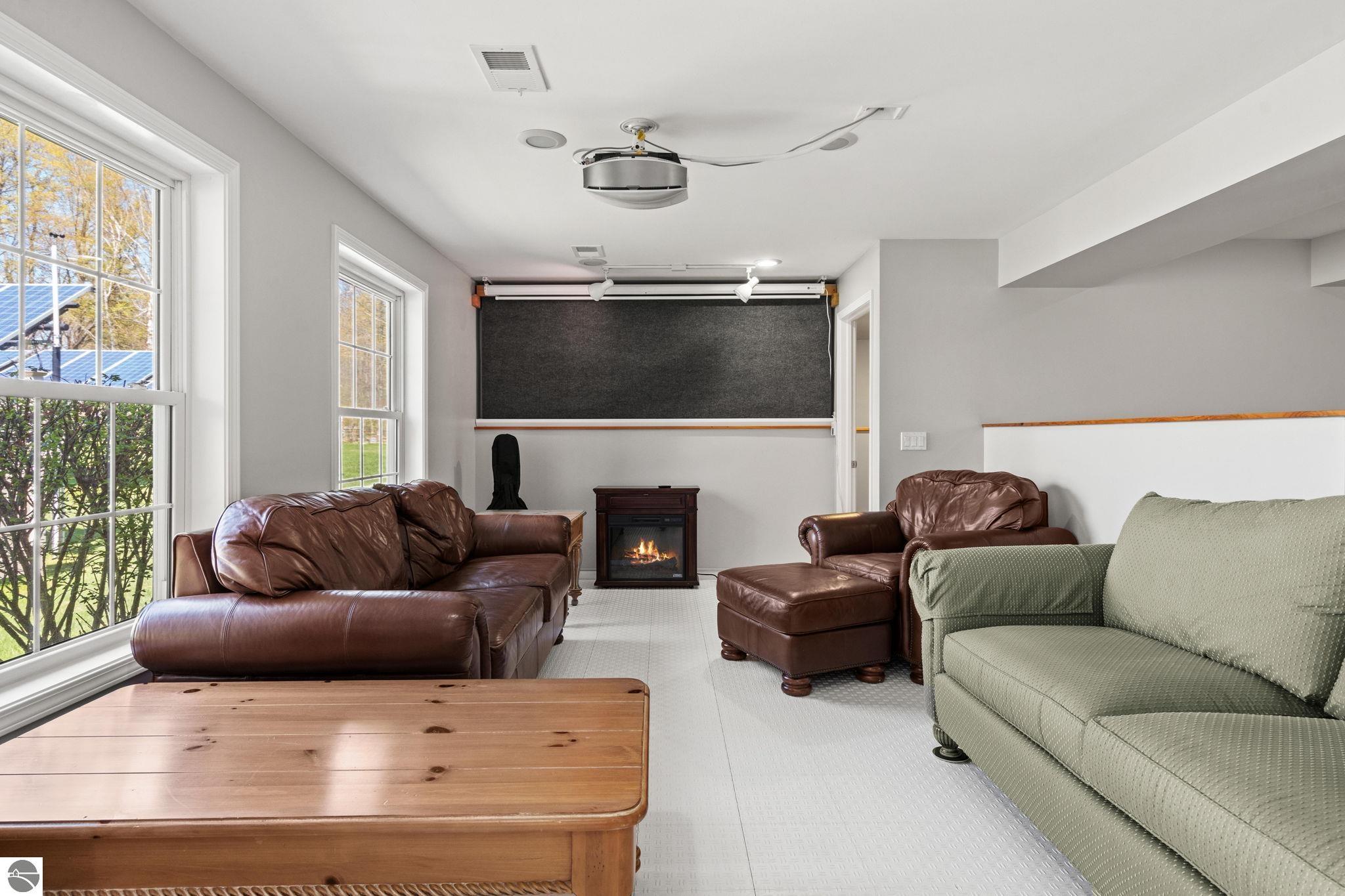 8673 Sun Bay Court