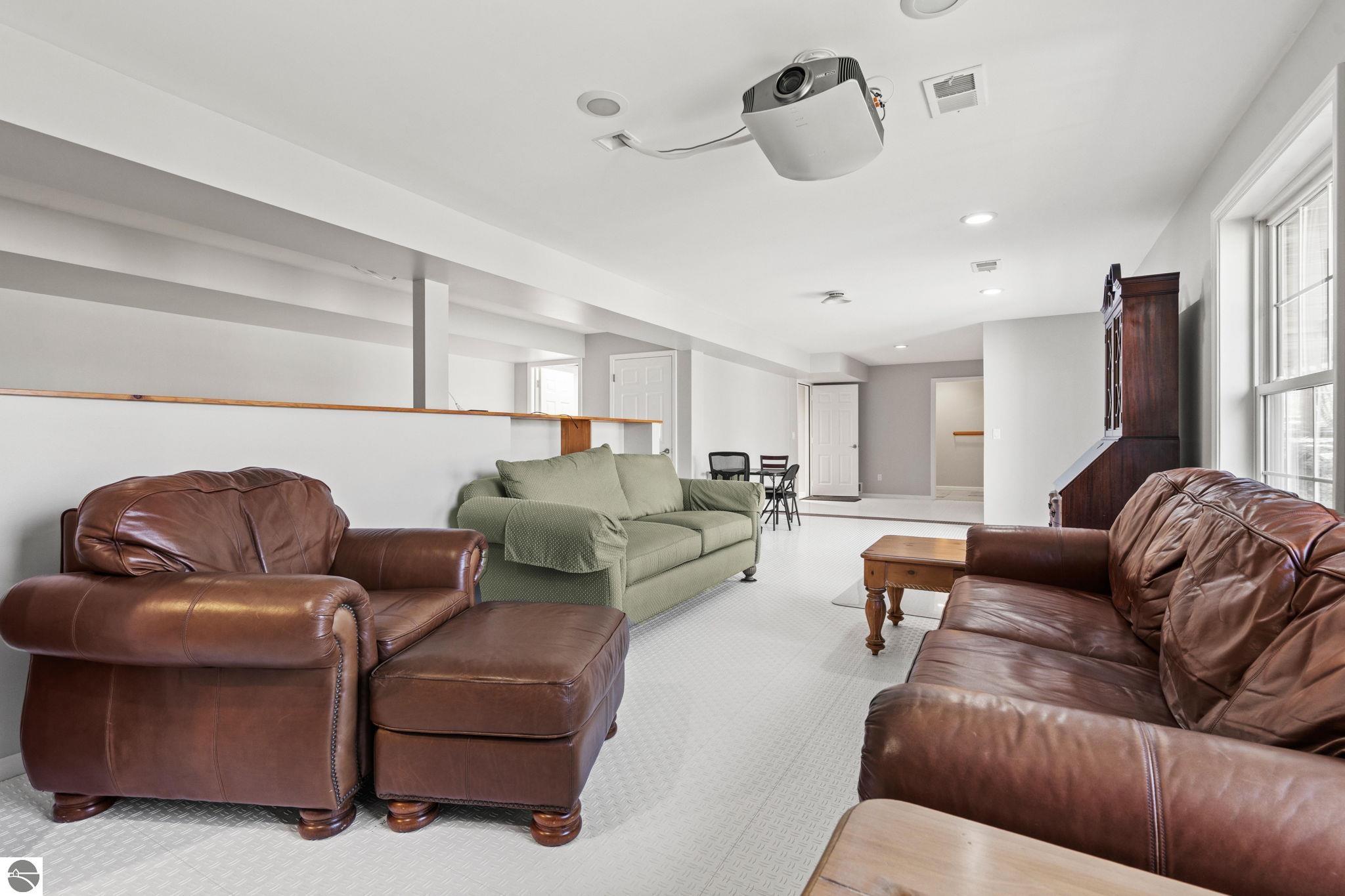 8673 Sun Bay Court