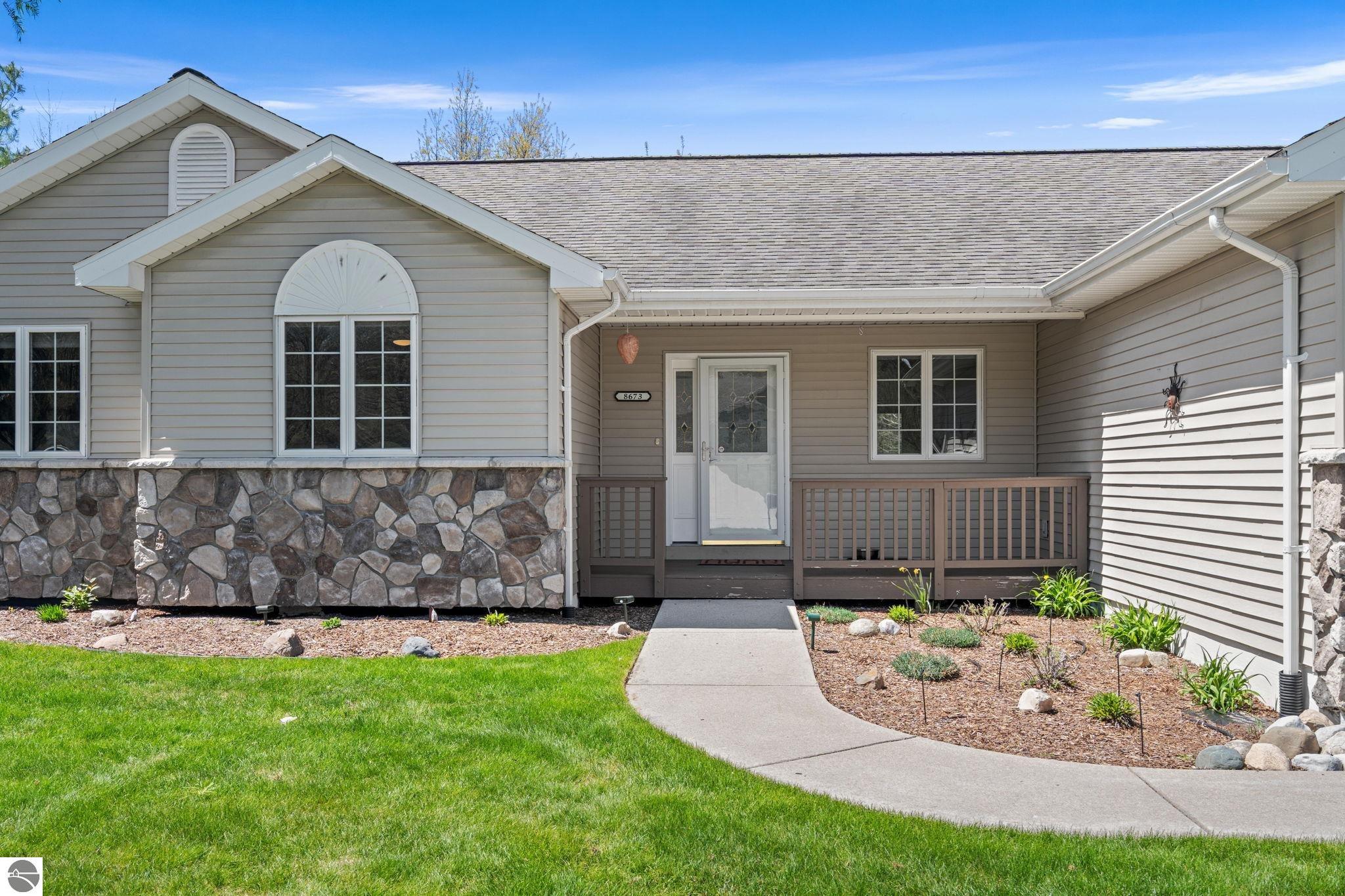 8673 Sun Bay Court