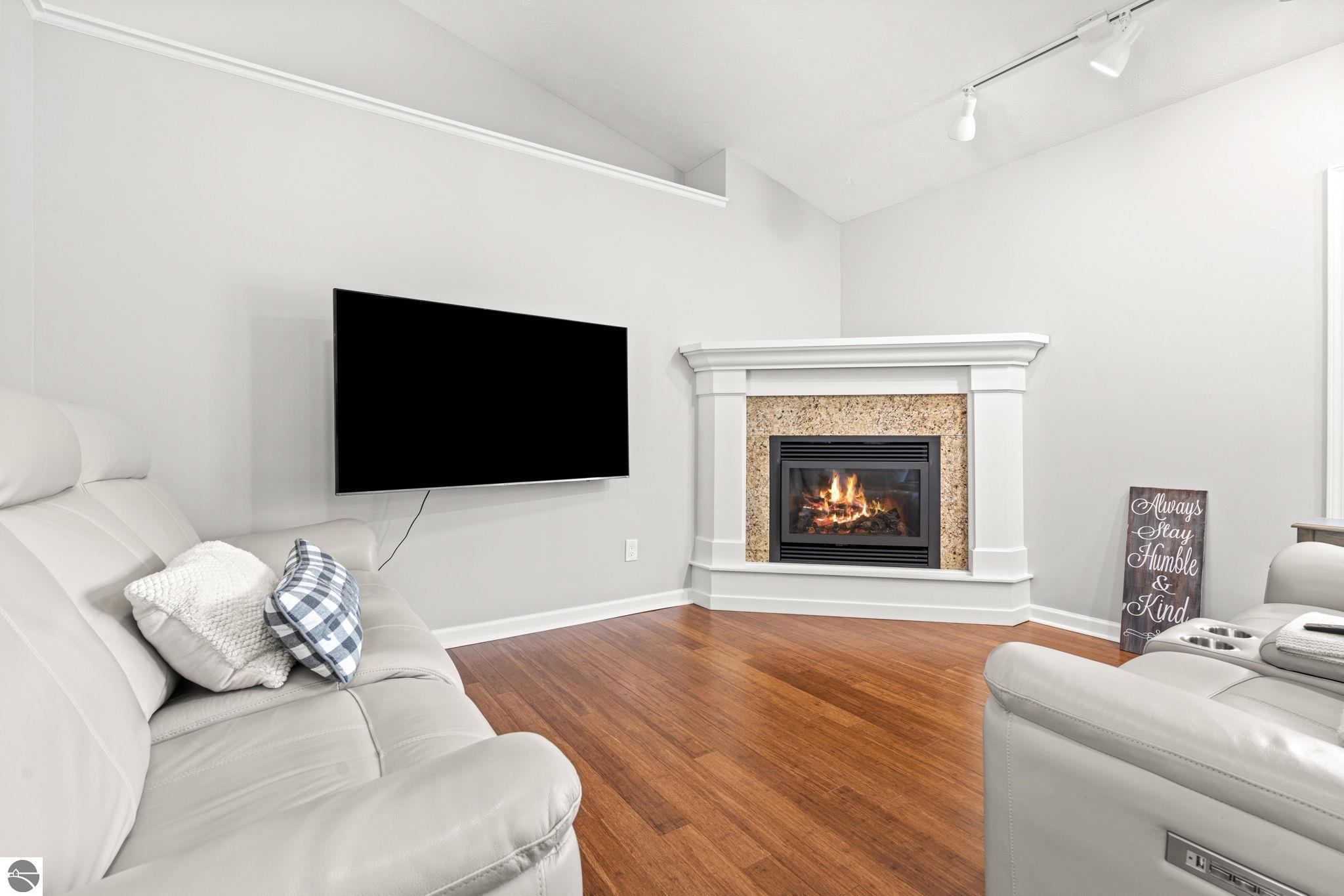 8673 Sun Bay Court