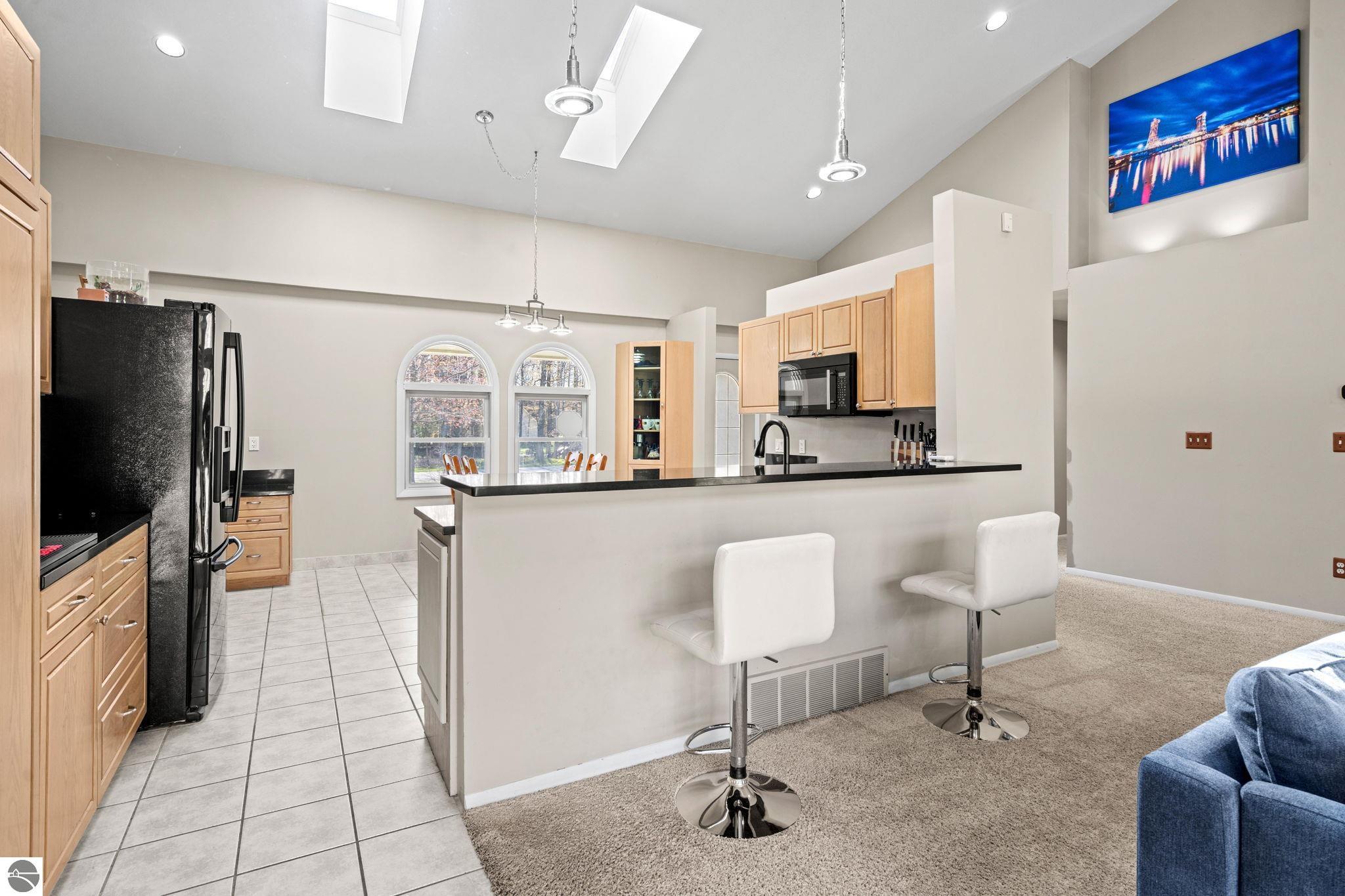 9045 North Pointe Woods