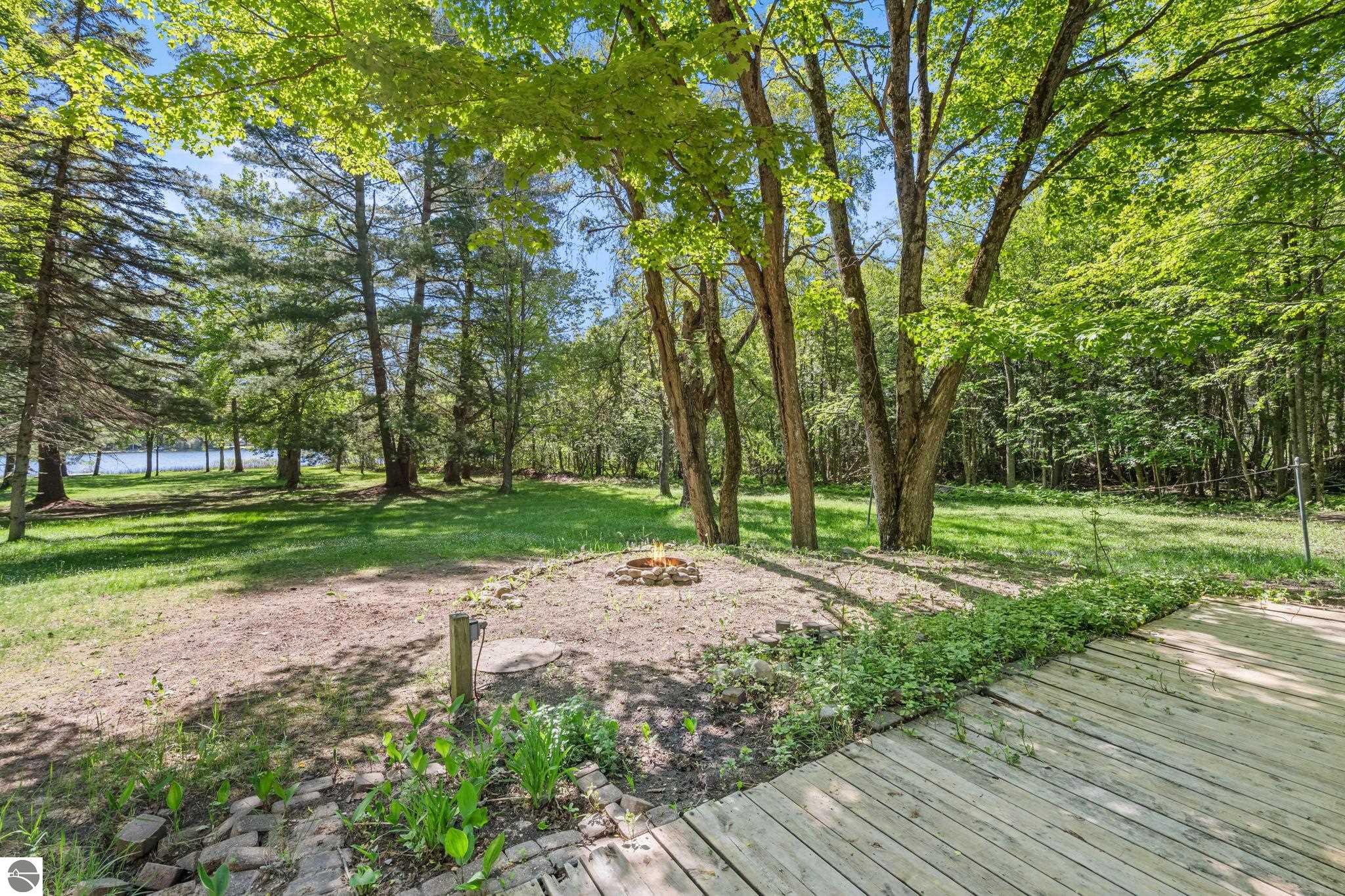 5252 Six Mile Lake Road