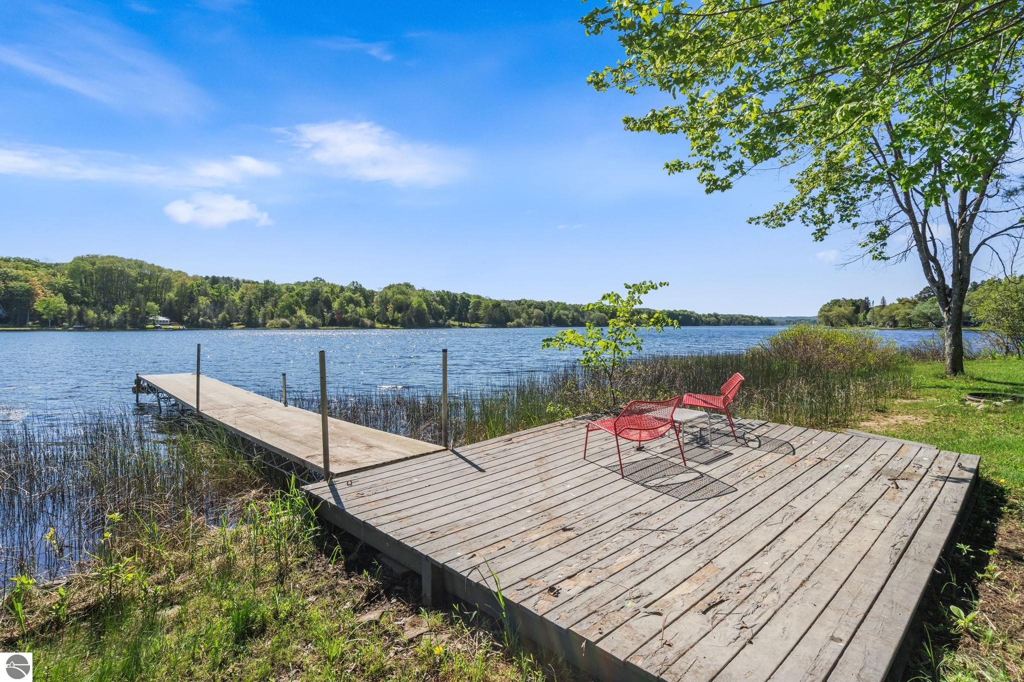 5252 Six Mile Lake Road