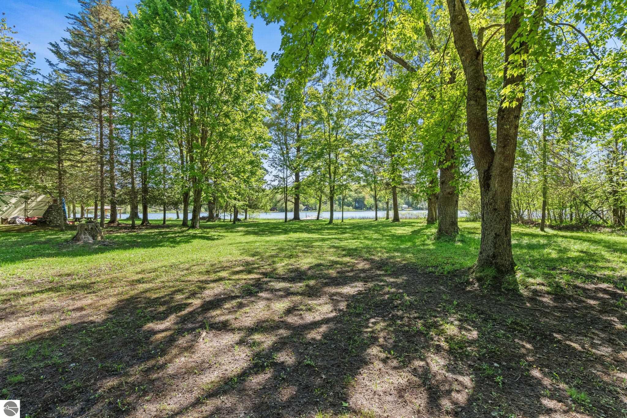 5252 Six Mile Lake Road