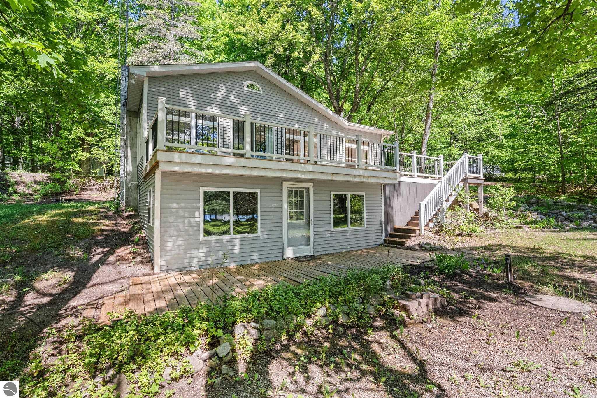 5252 Six Mile Lake Road