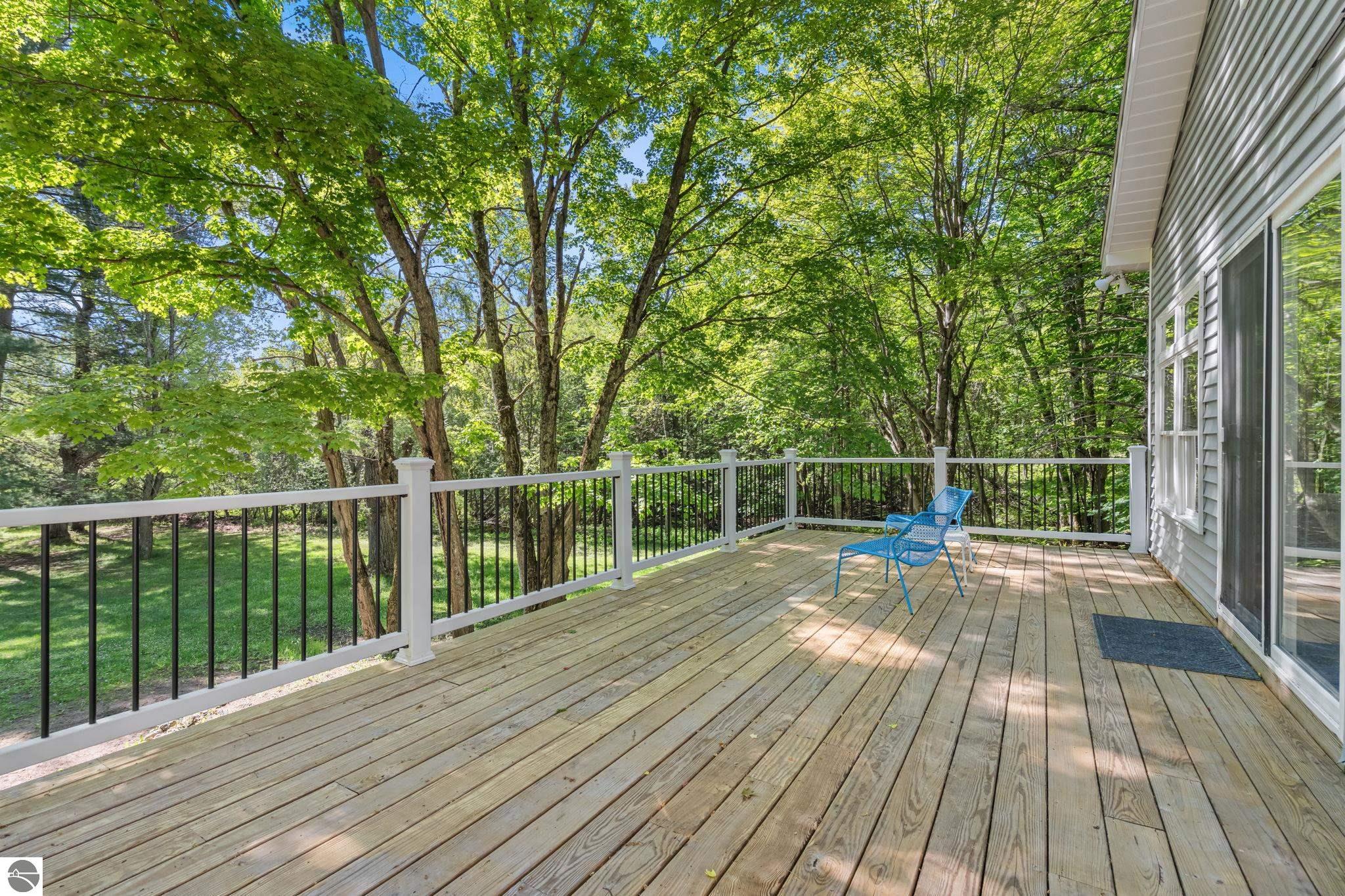 5252 Six Mile Lake Road